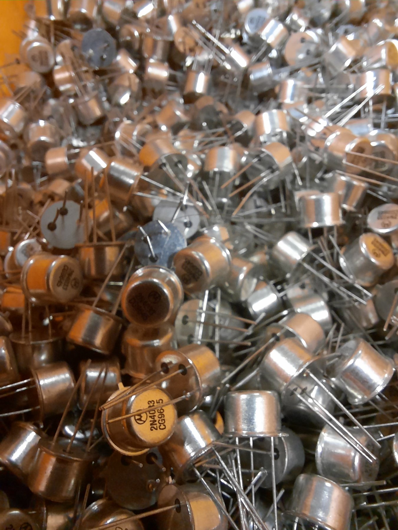 2N4033 product photo 3