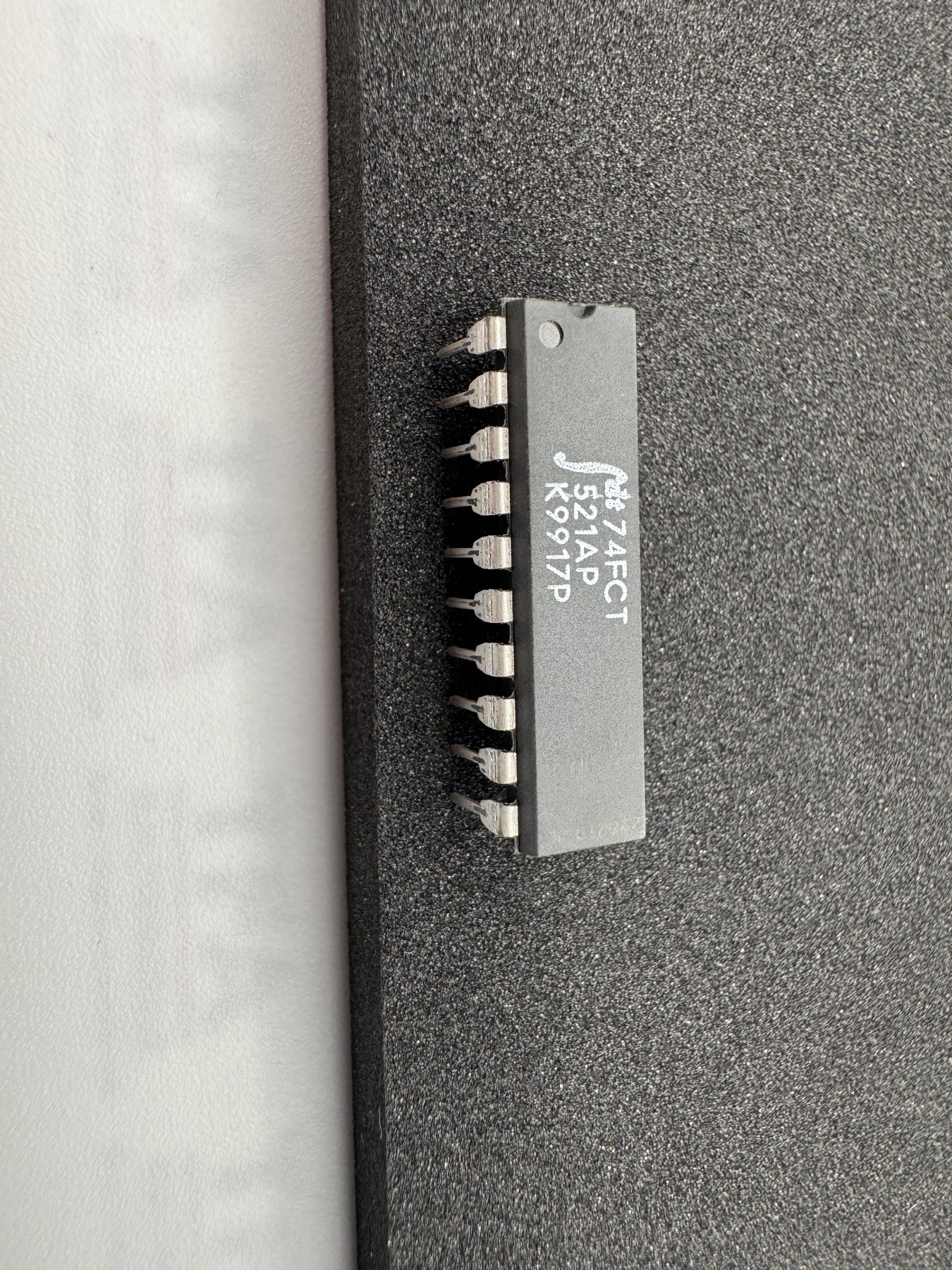 74FCT521AP product photo 1