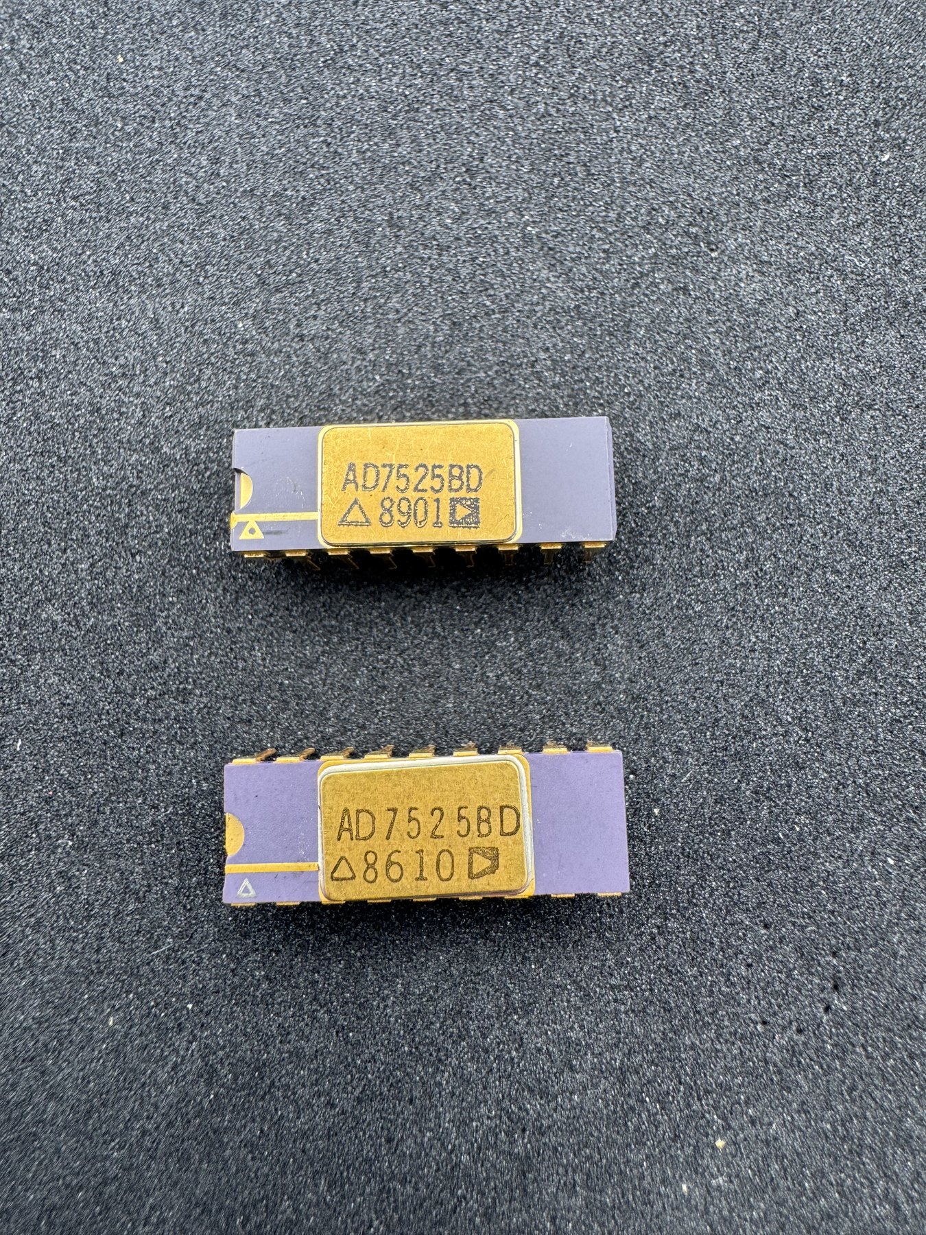 AD7525BD product photo 5