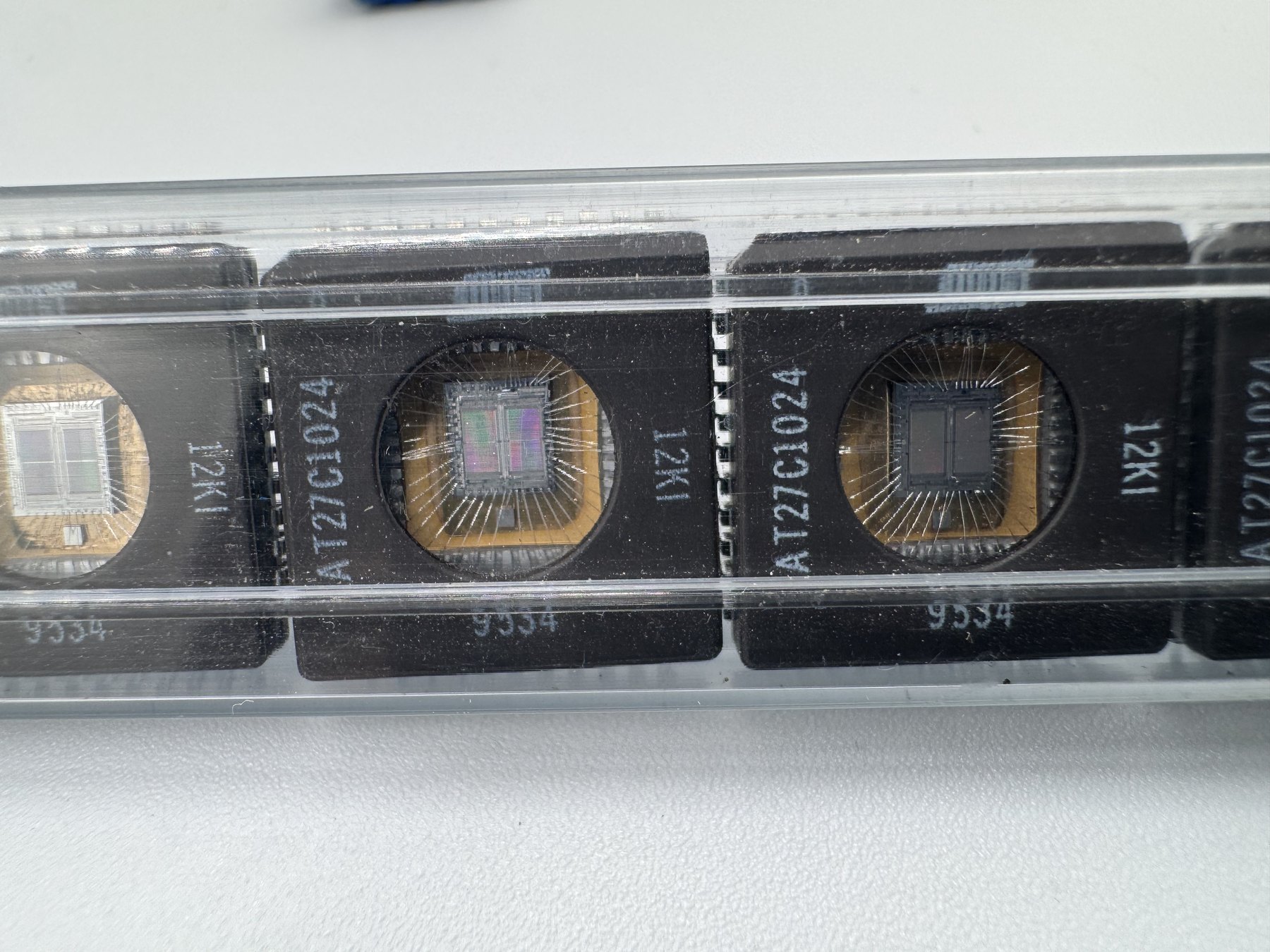 AT27C1024-12KI product photo 12