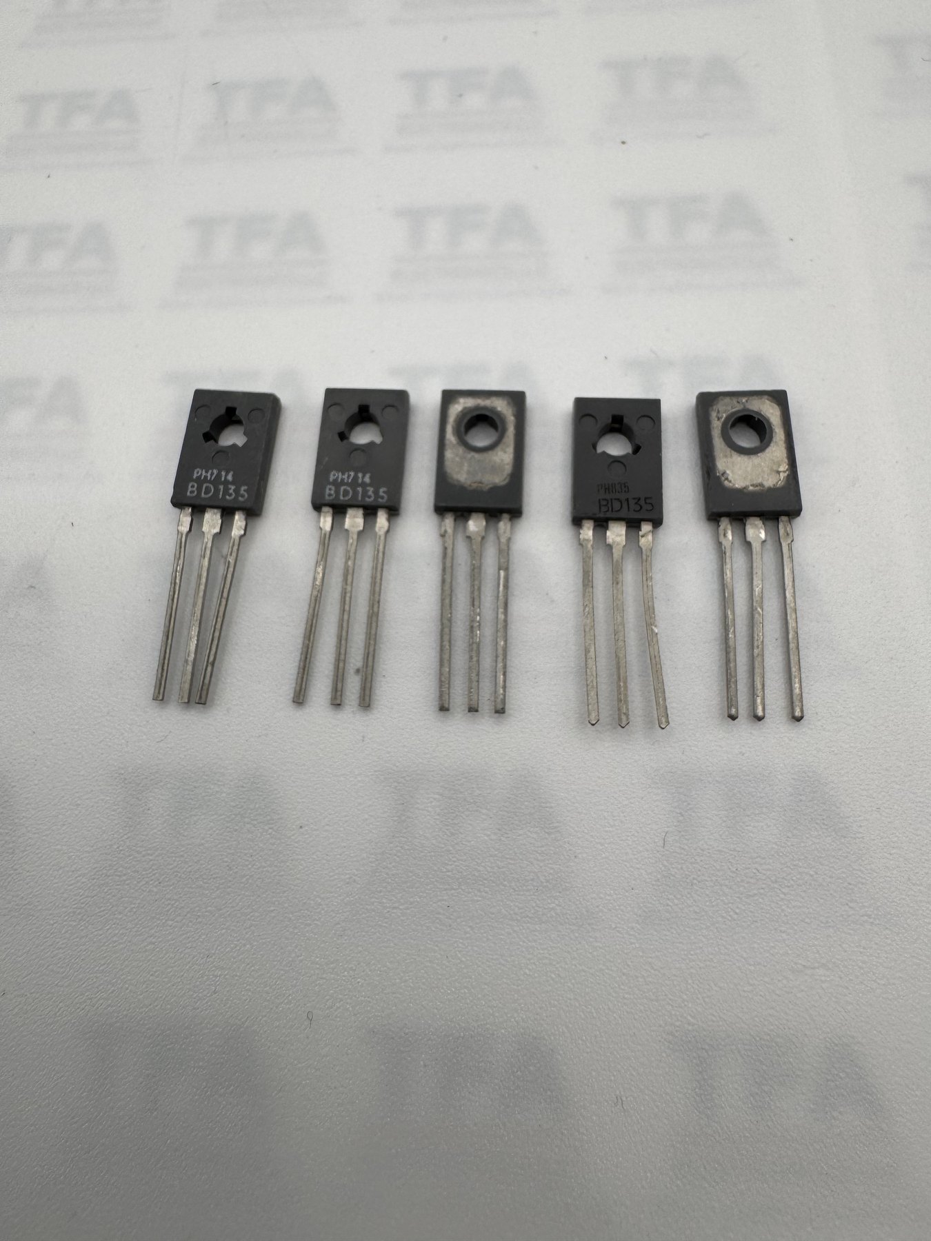 BD135 product photo 2