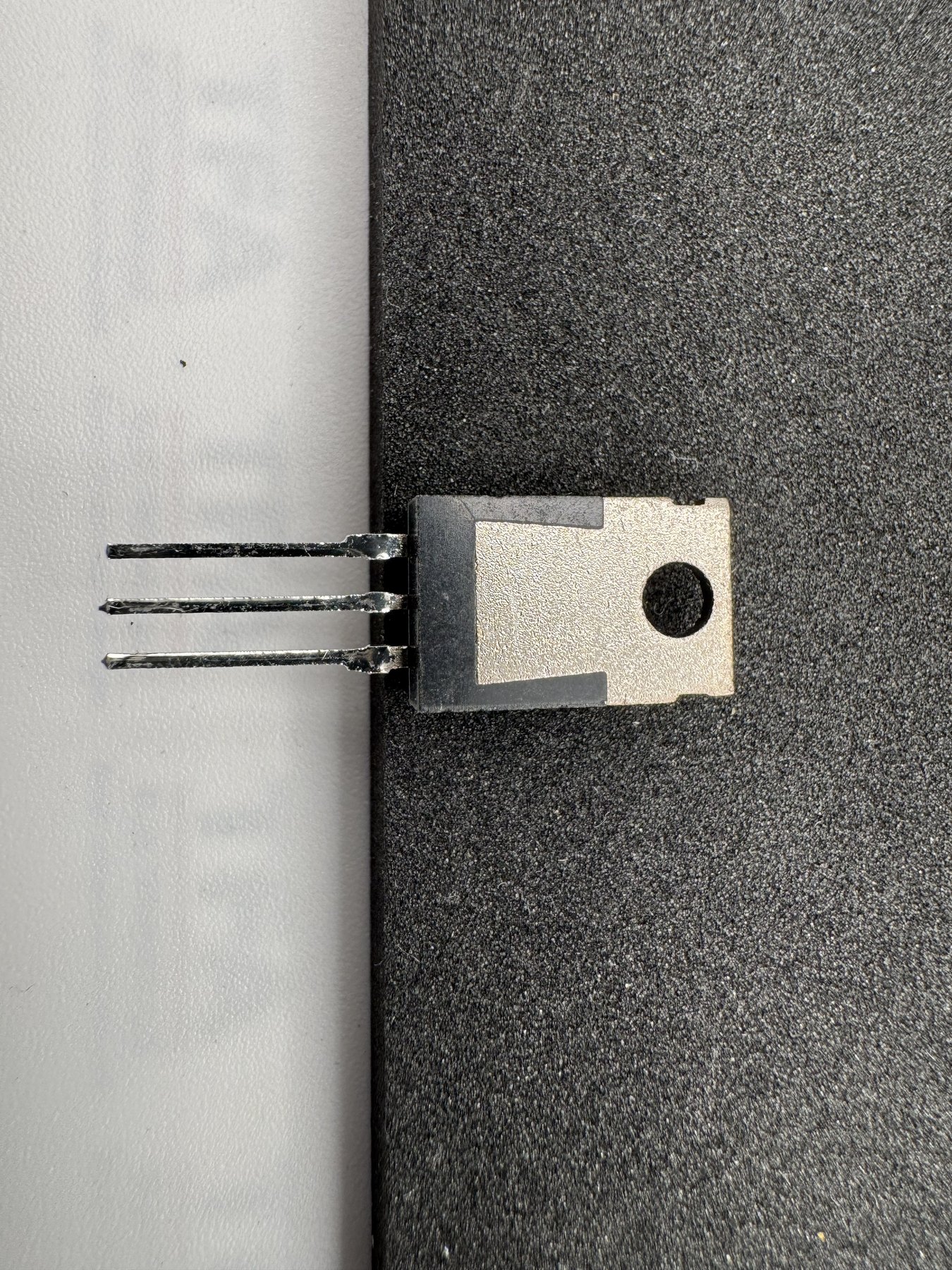 BUZ22 product photo 1