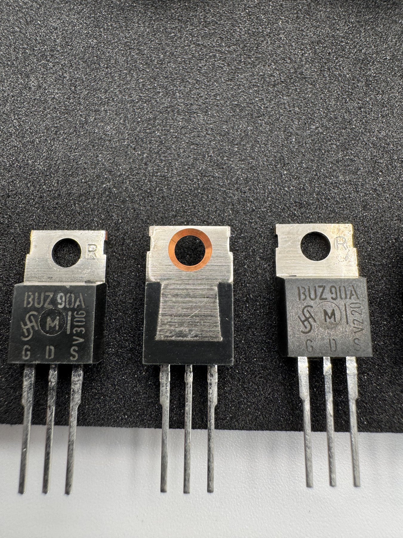 BUZ90 A product photo 3
