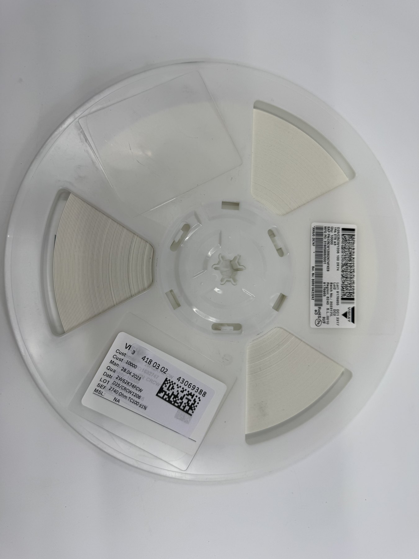 CRCW12062K74FKEB product photo 2
