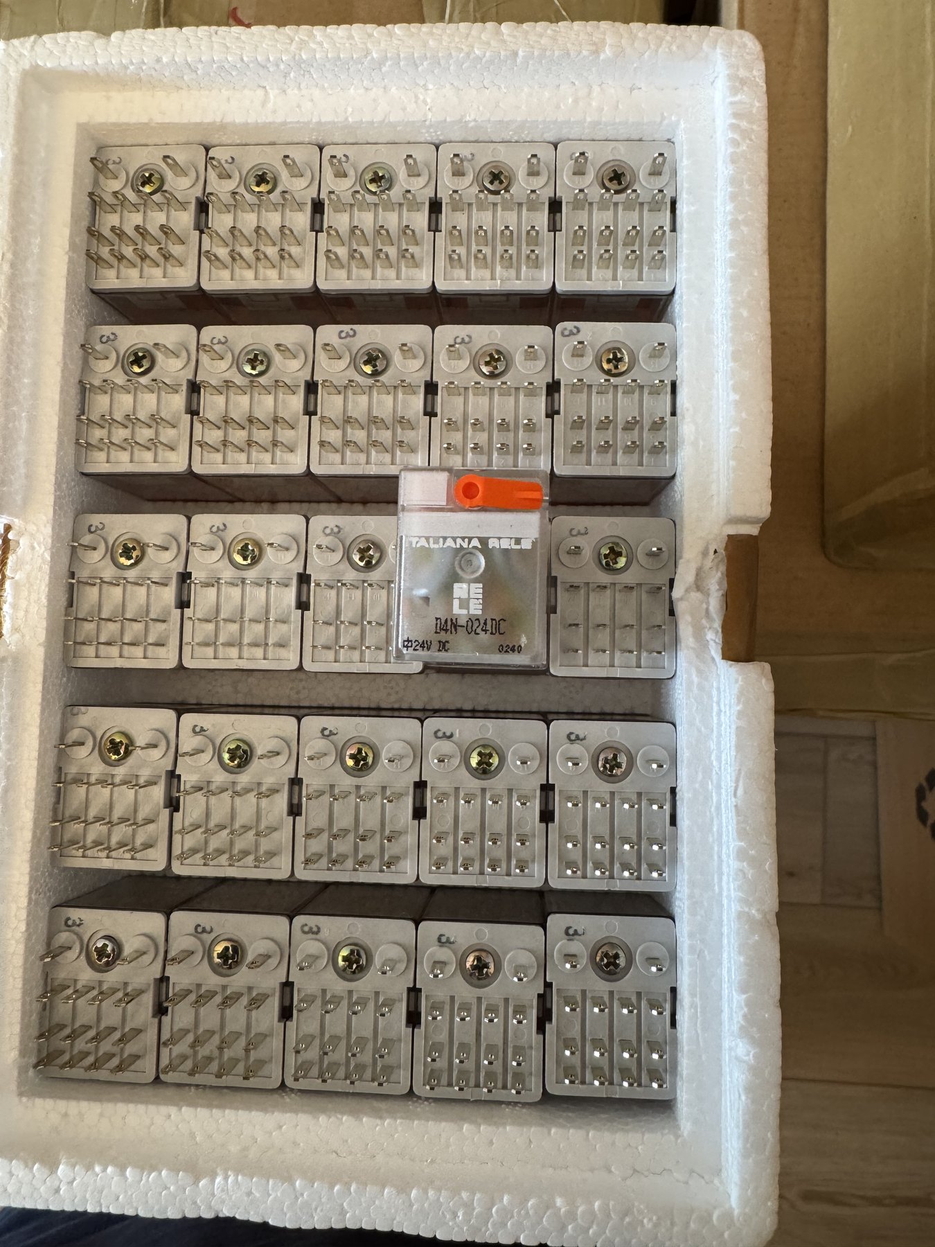 D4N-24VDC product photo 4
