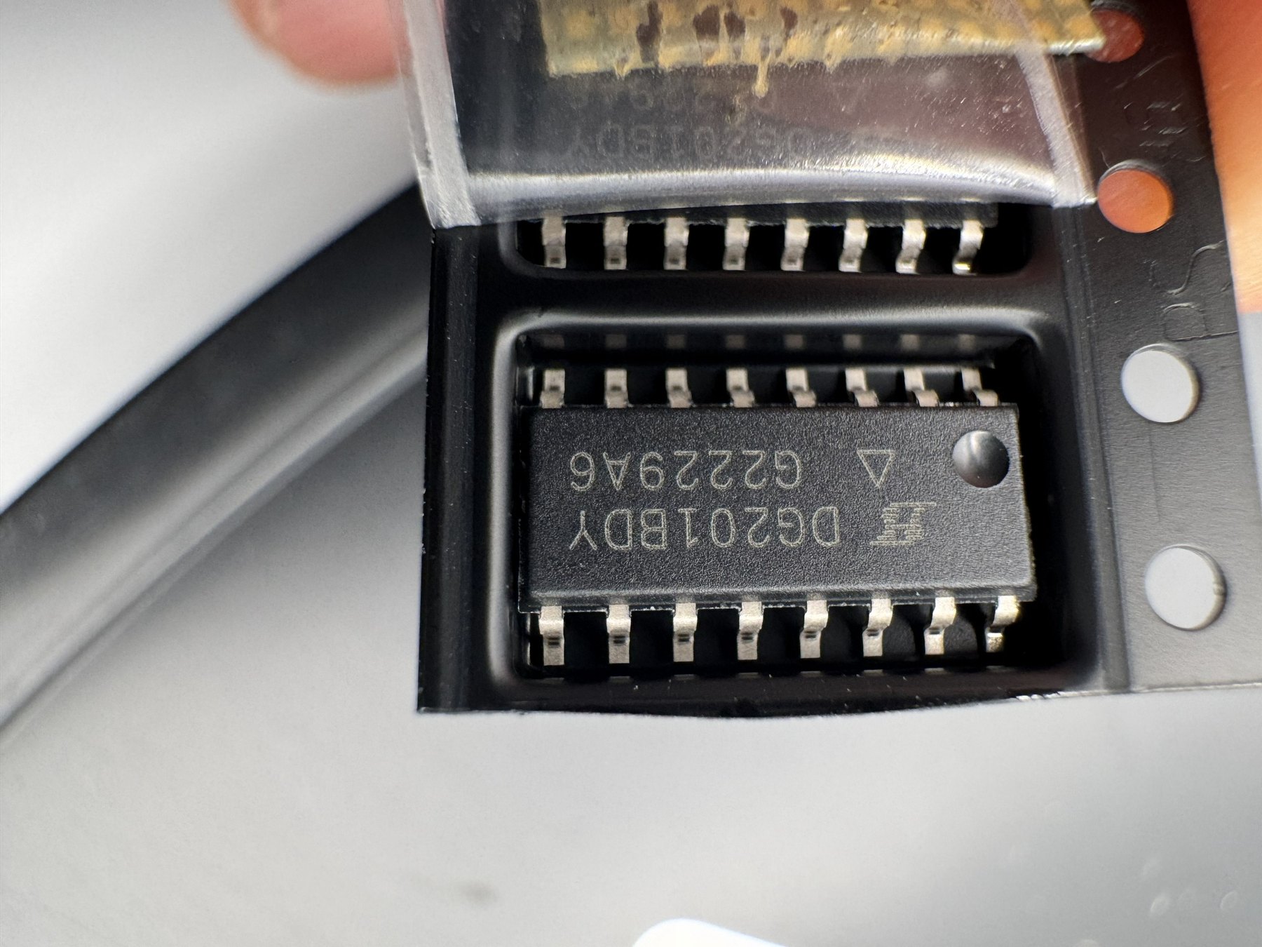 DG201BDY-T1 T/R 2500 product photo 34