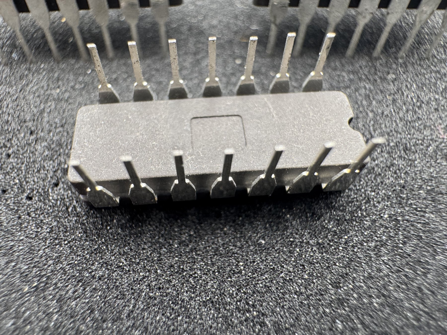 DG304ABK product photo 4