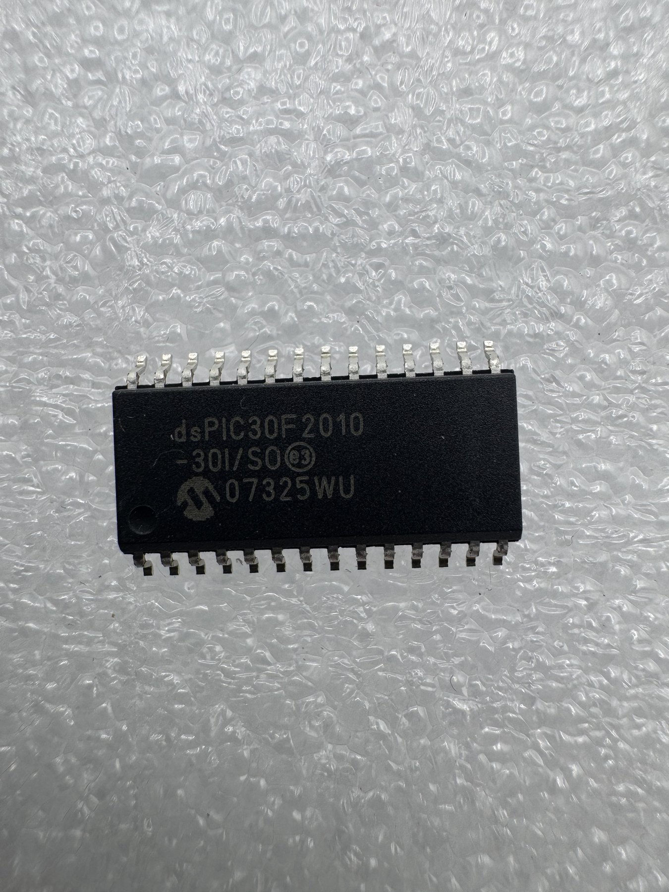 DSPIC30F2010-30I/SO product photo 1