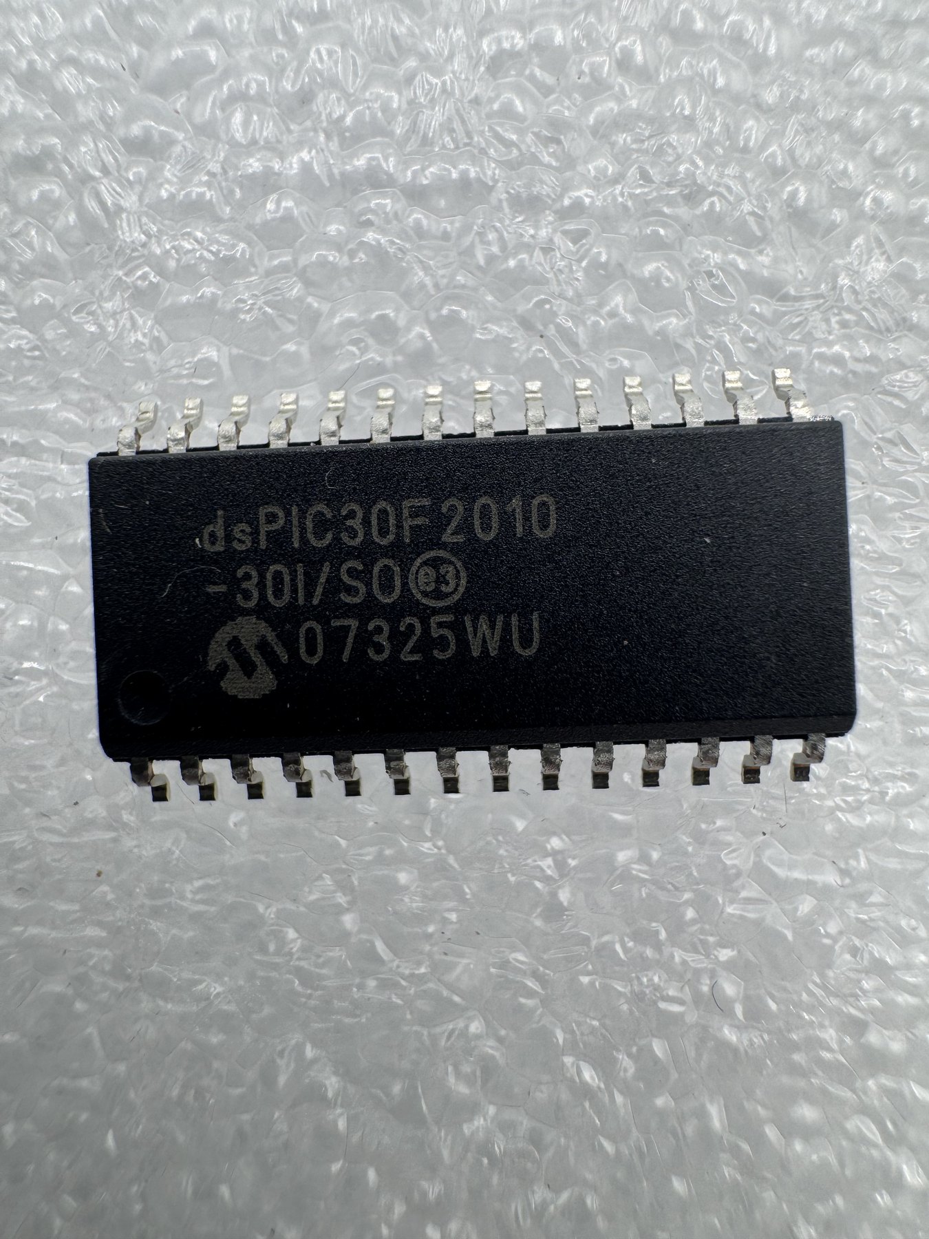 DSPIC30F2010-30I/SO product photo 2