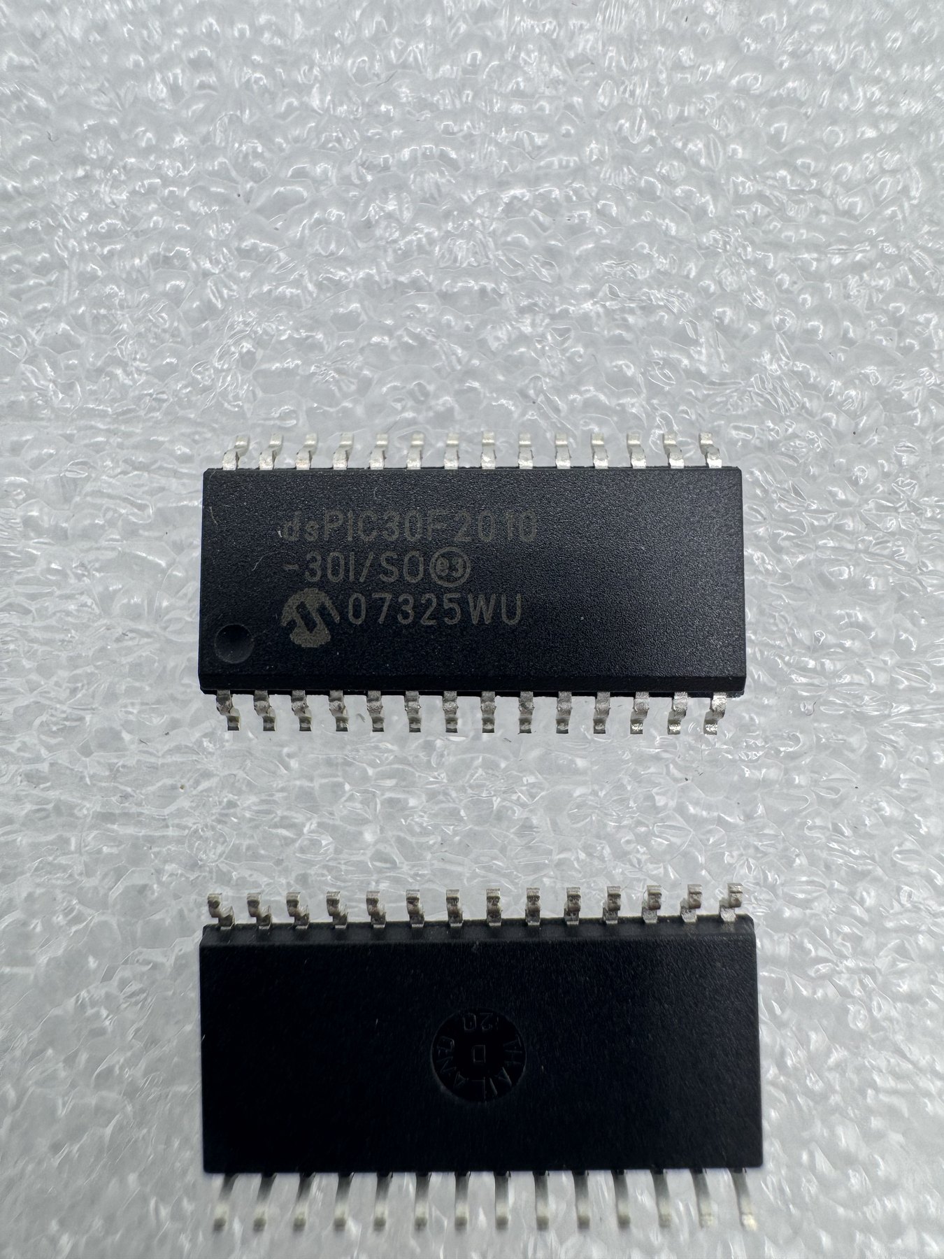 DSPIC30F2010-30I/SO product photo 3