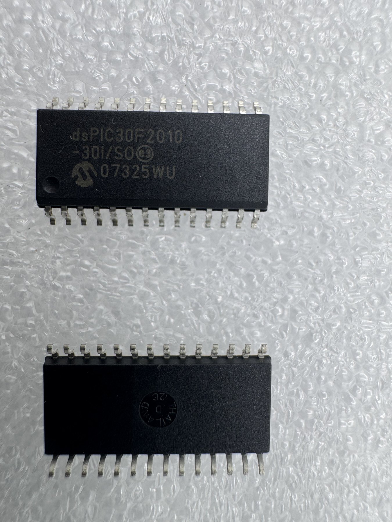 DSPIC30F2010-30I/SO product photo 4