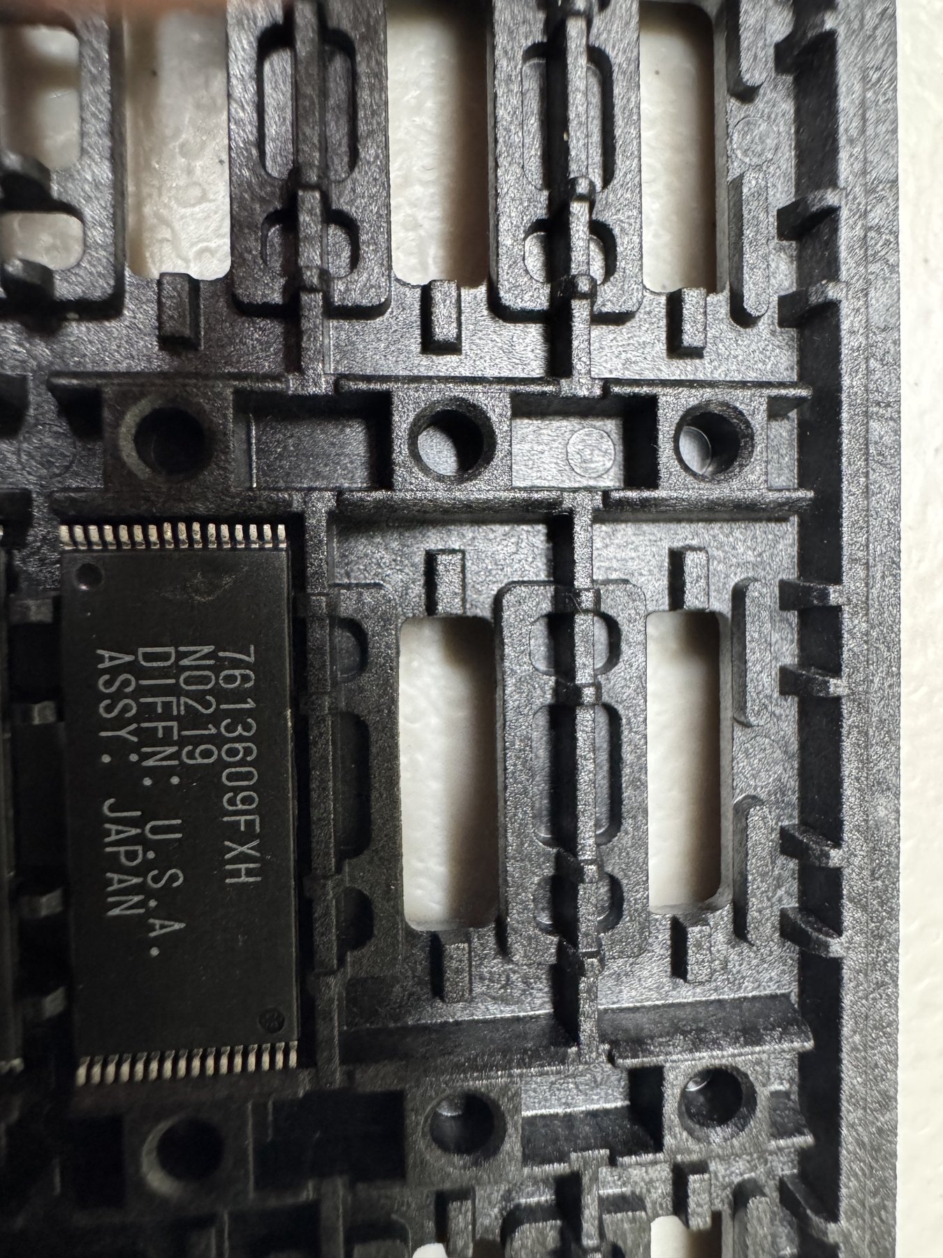 E28F020-90 product photo 3