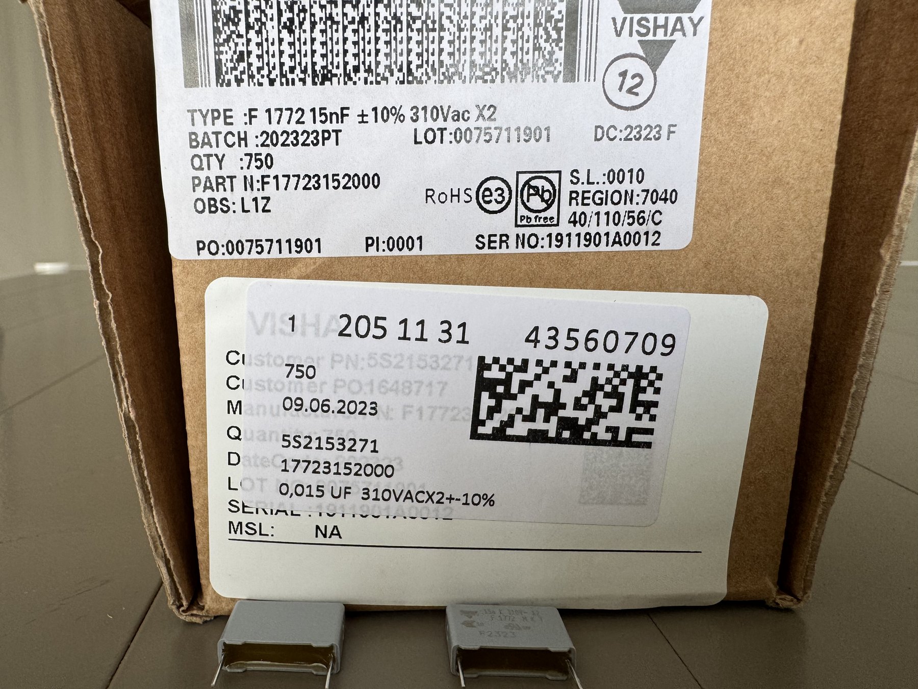 F17723152000 product photo 3
