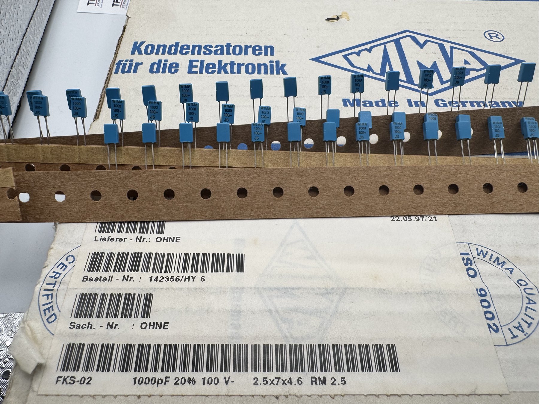 FKS-02 1000pF 100V ±20% 2.5x7x4.6 product photo 5