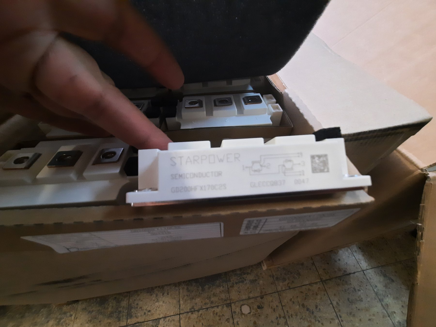 GD200HFX170C2S product photo 17