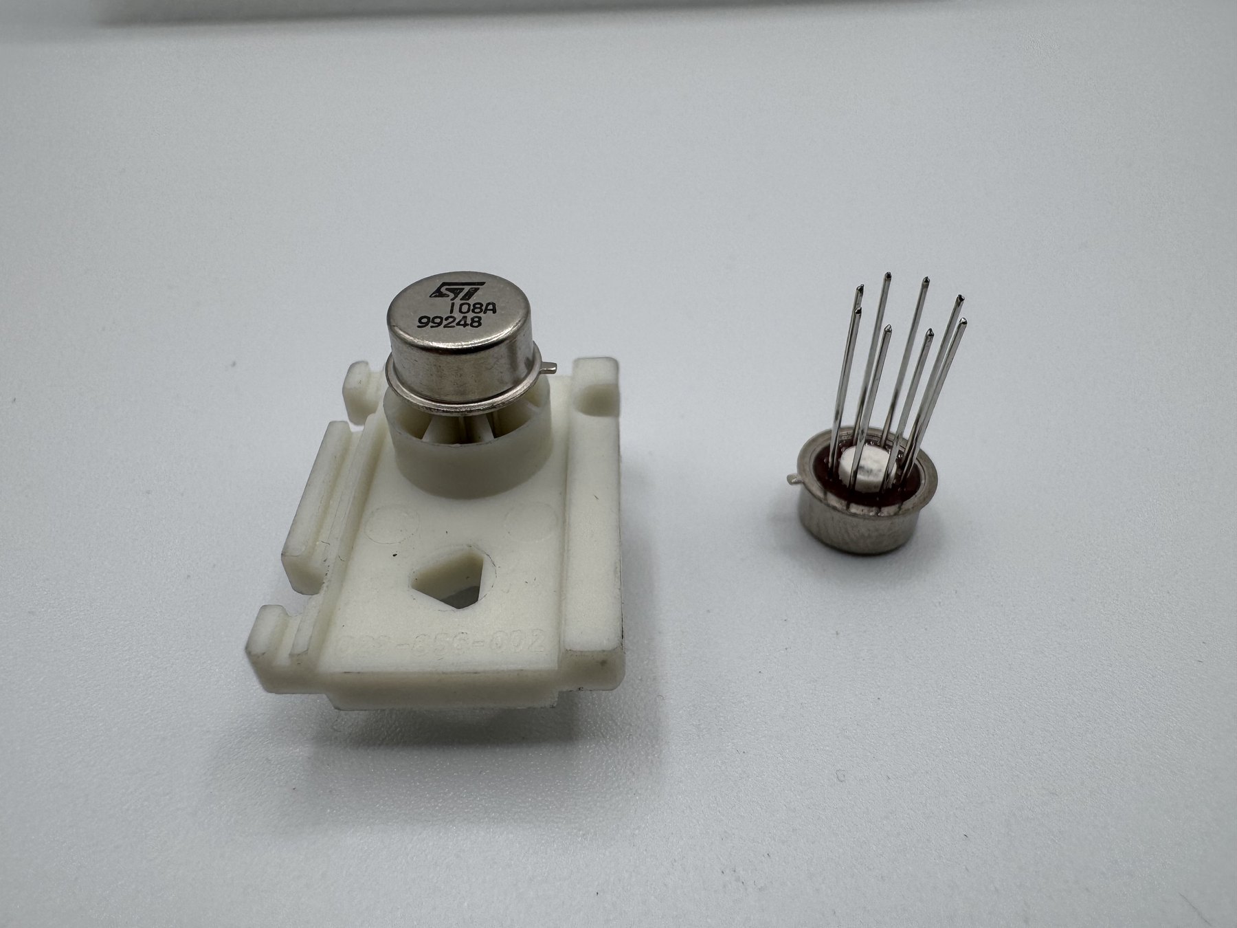 LM108AH product photo 2