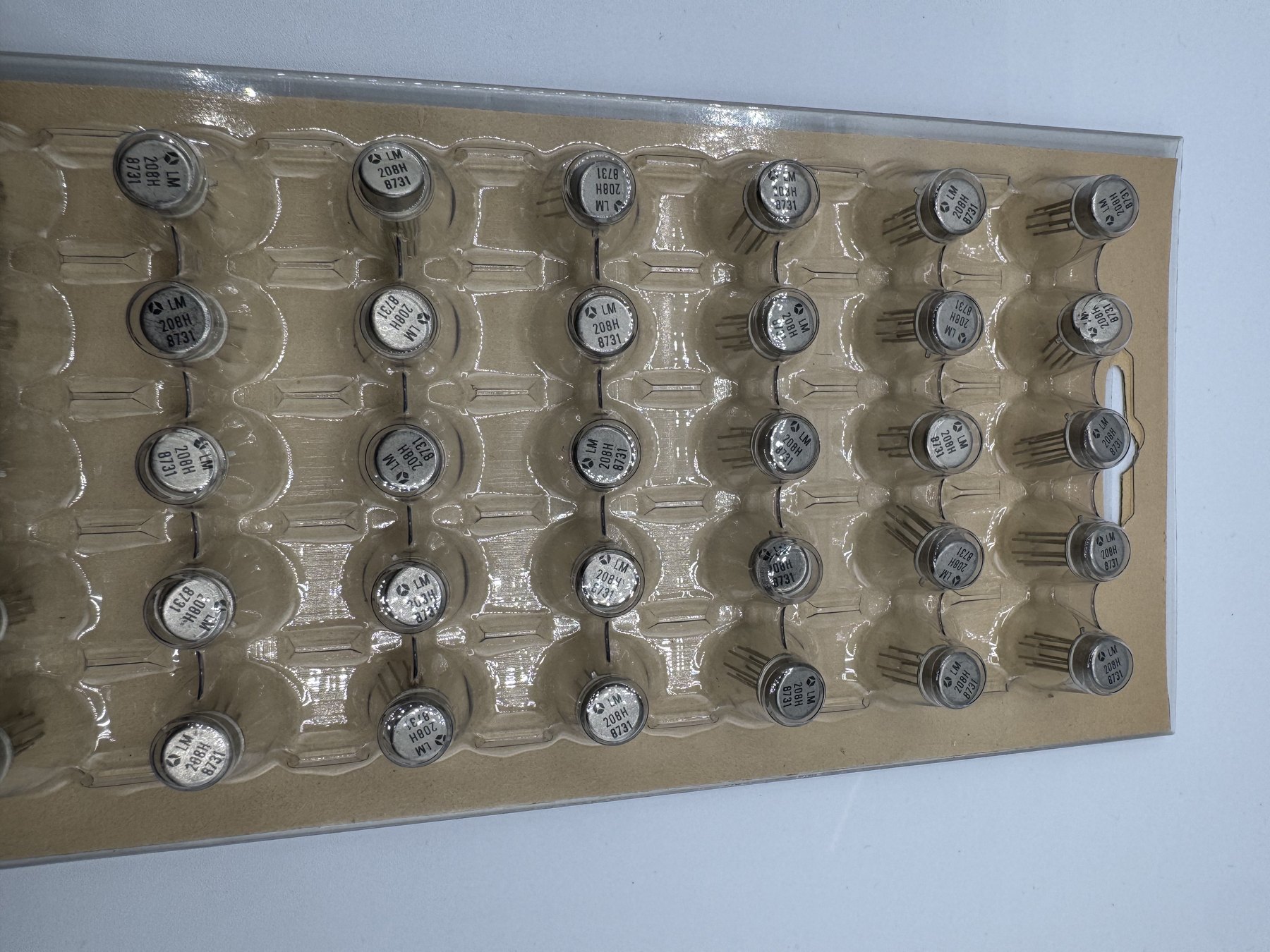 LM208H product photo 3
