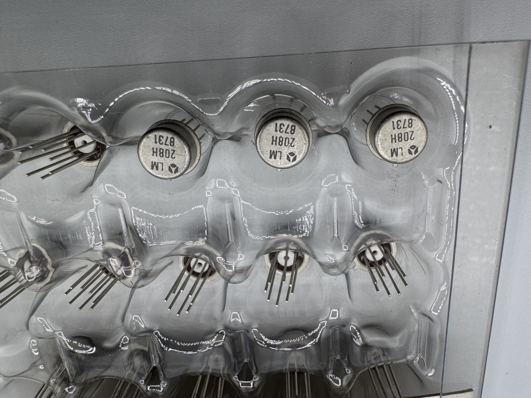 LM208H product photo 4