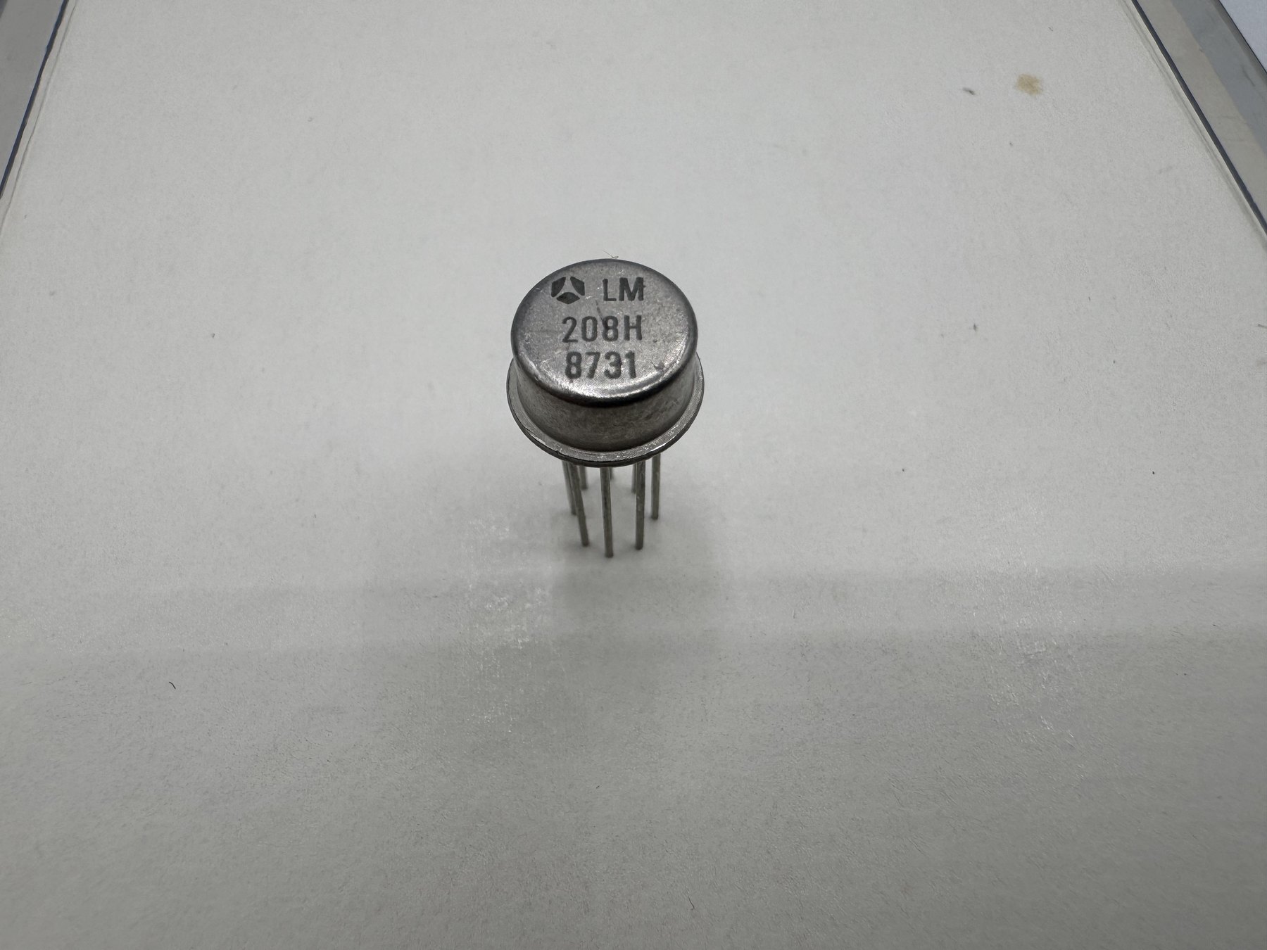 LM208H product photo 8