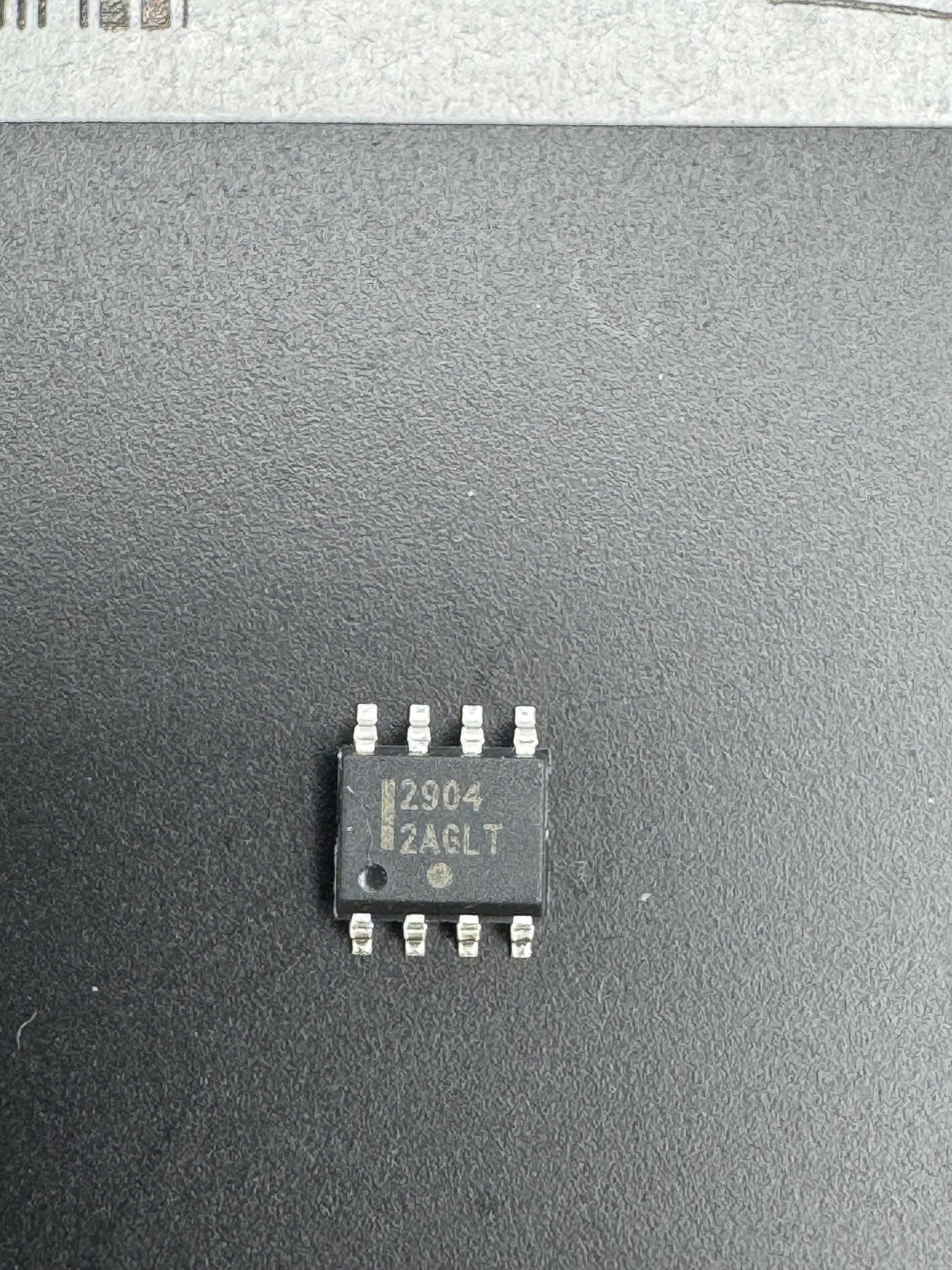 LM2904DR2G product photo 1