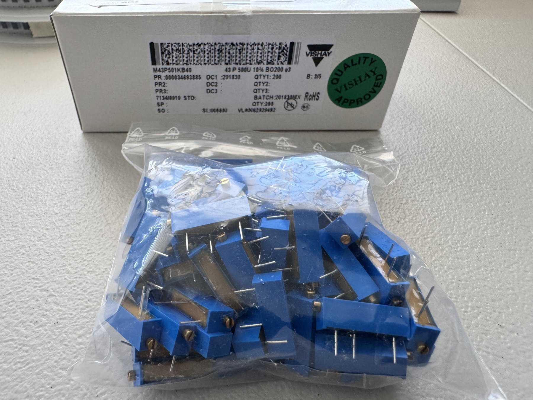 M43P501KB40 product photo 2