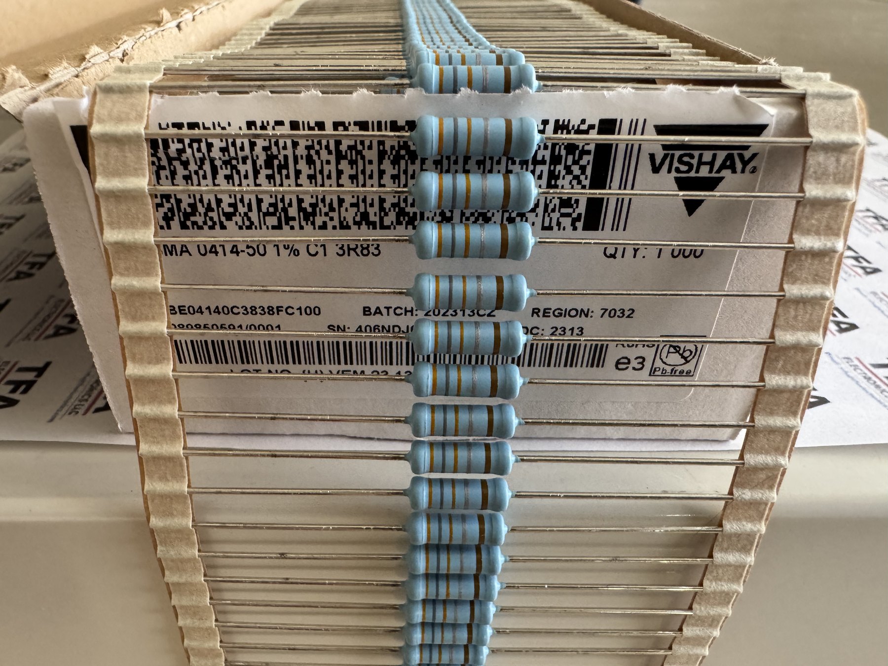 MBE04140C3838FC100 product photo 4