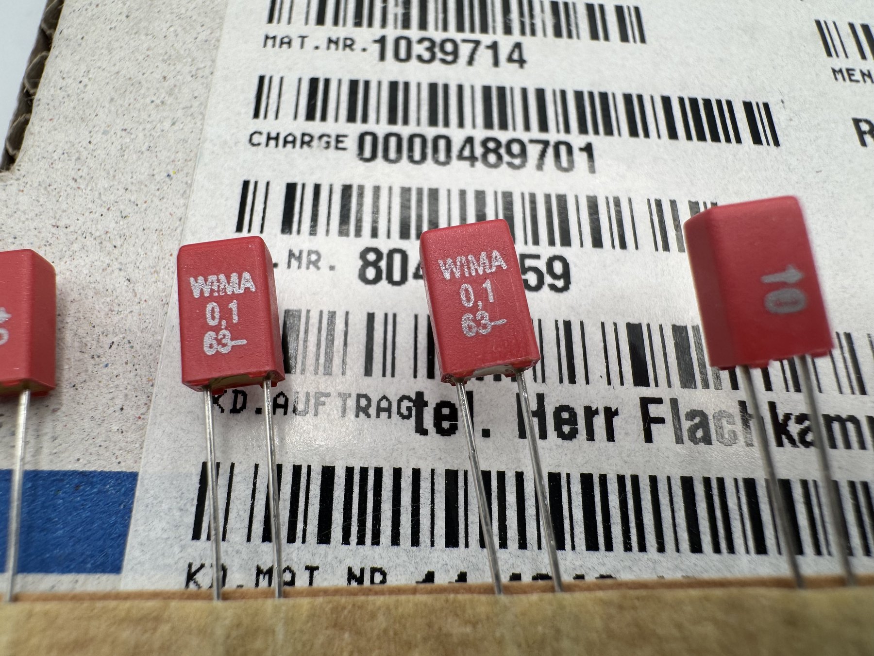 MKS02 1000pF 250V ±10% 2.5x7x4.6 product photo 9