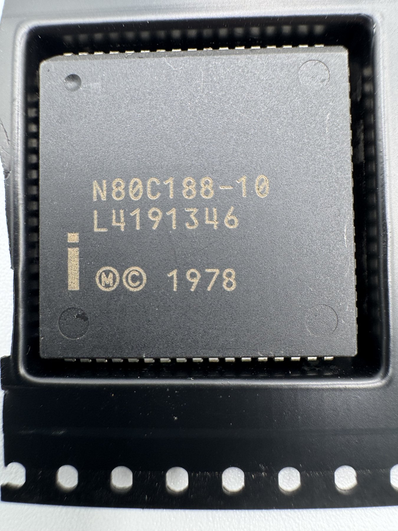N80C188-10 INTEL product photo 5