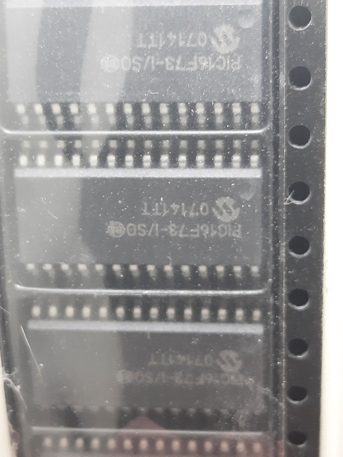 PIC16F73T-I/SO product photo 7