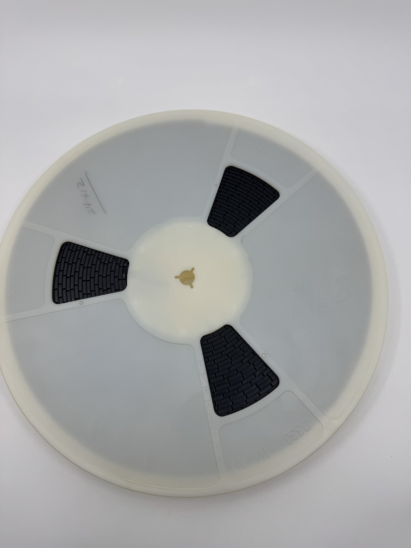 PIC18F2520T-I/SO product photo 10