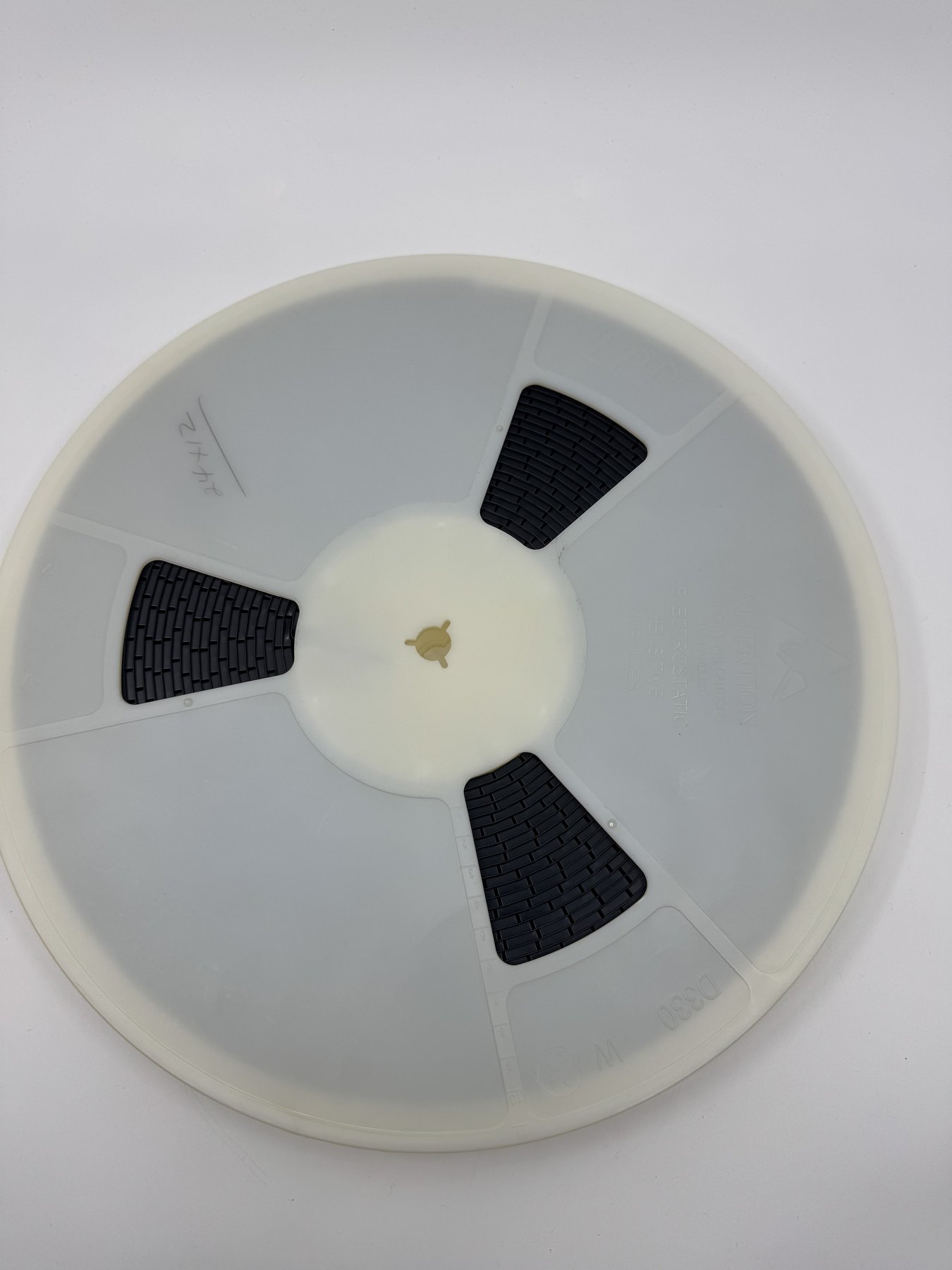 PIC18F2520T-I/SO product photo 7