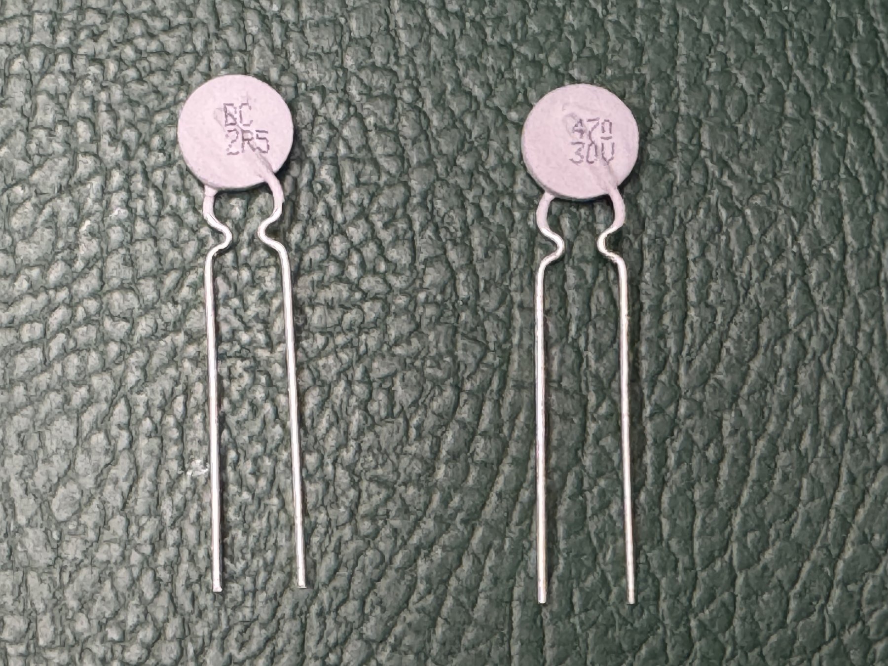 PTCCL09H471DBE product photo 6