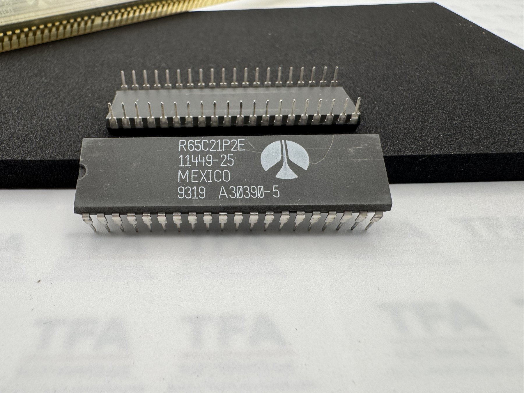 R65C21P2E product photo 3