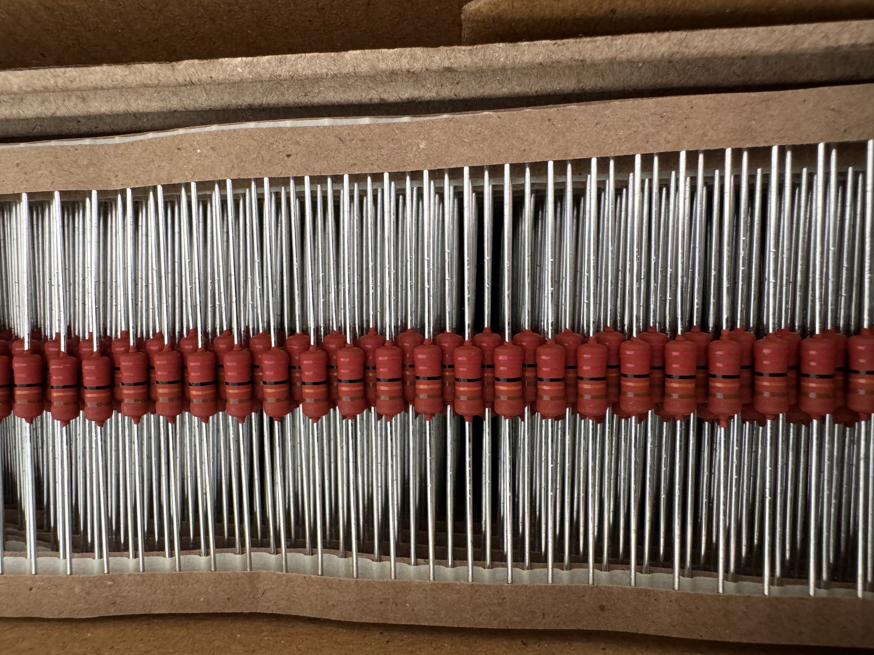 RESISTOR ALUMINUM HOUSE AND POWER MIX product photo 1059
