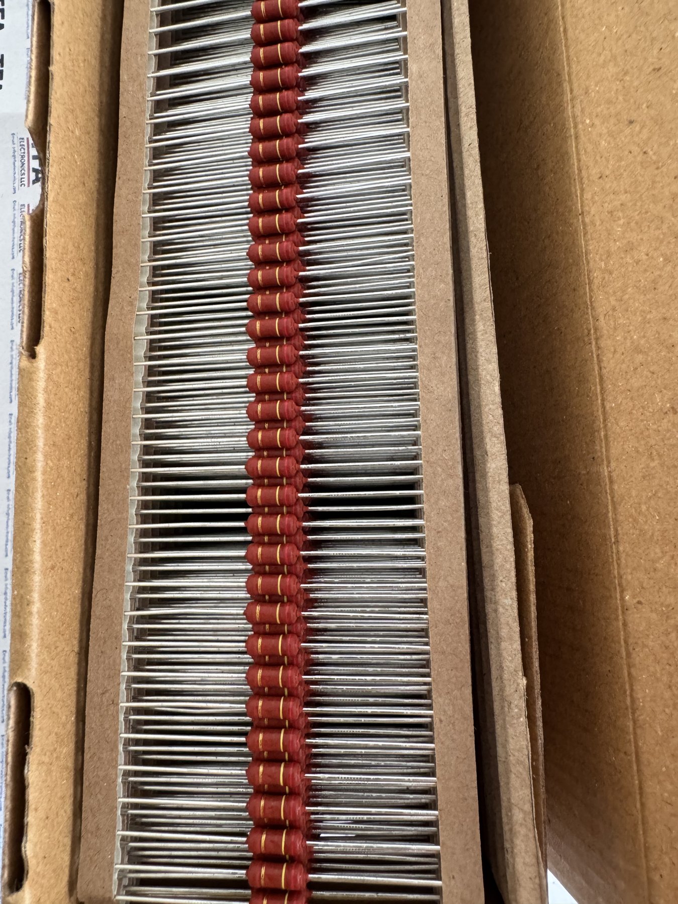 RESISTOR ALUMINUM HOUSE AND POWER MIX product photo 1062