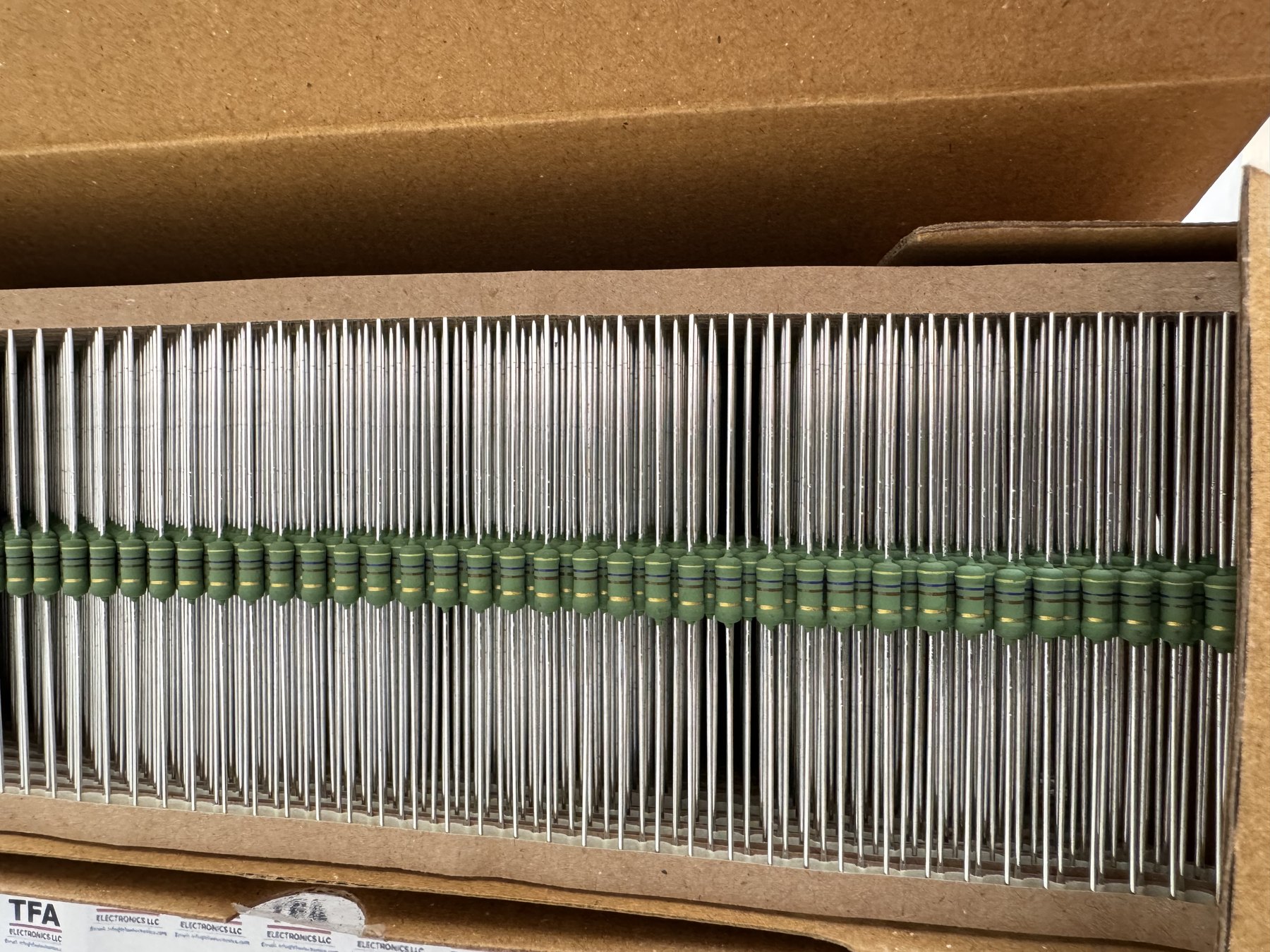 RESISTOR ALUMINUM HOUSE AND POWER MIX product photo 1088