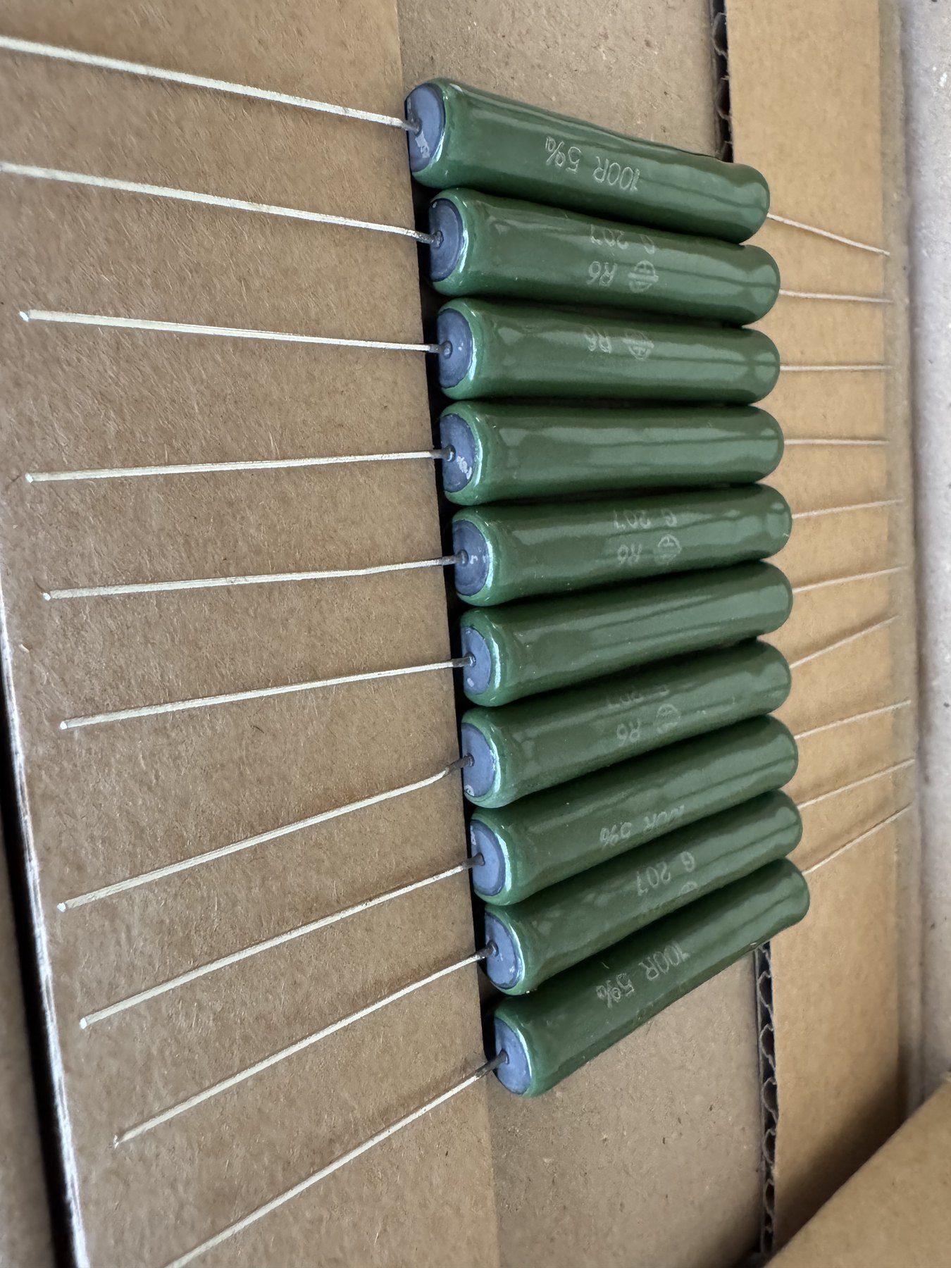 RESISTOR ALUMINUM HOUSE AND POWER MIX product photo 219