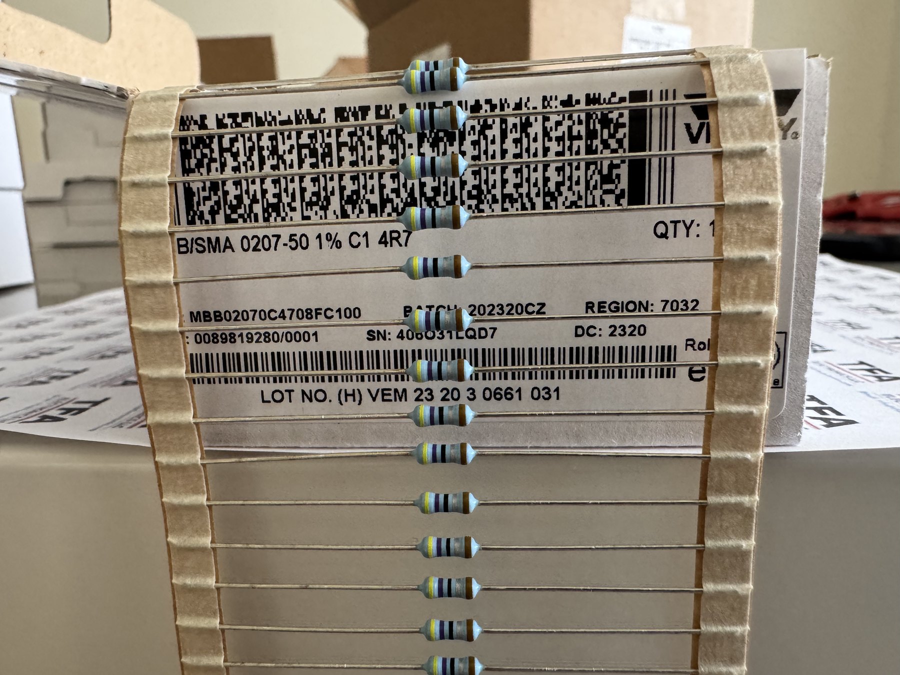RESISTOR ALUMINUM HOUSE AND POWER MIX product photo 350