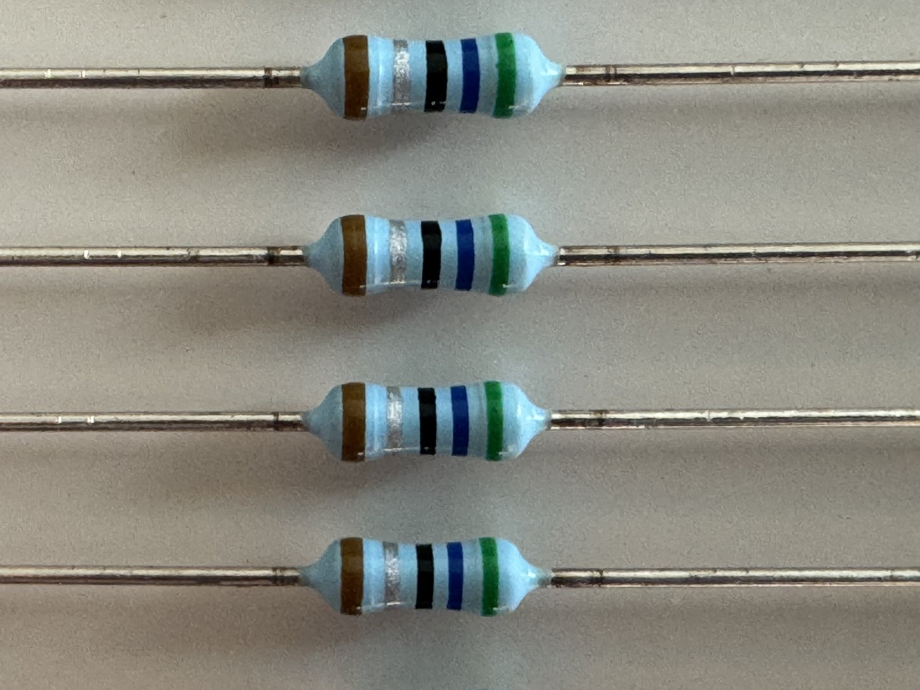 RESISTOR ALUMINUM HOUSE AND POWER MIX product photo 364