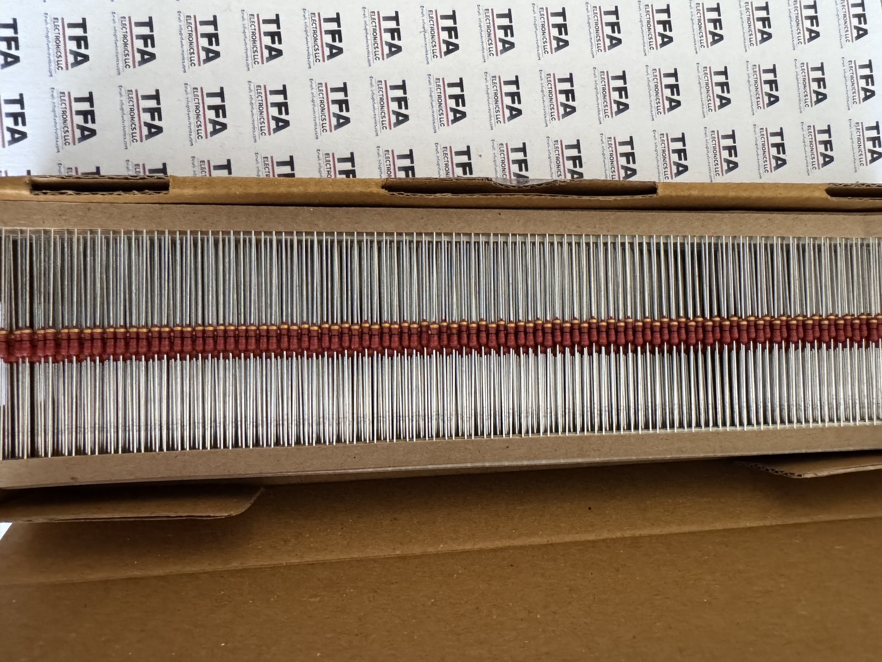 RESISTOR ALUMINUM HOUSE AND POWER MIX product photo 400