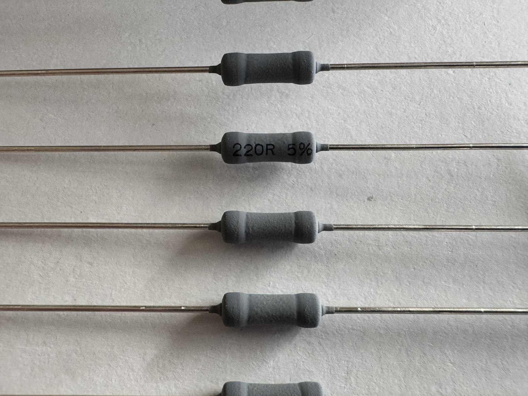 RESISTOR ALUMINUM HOUSE AND POWER MIX product photo 421