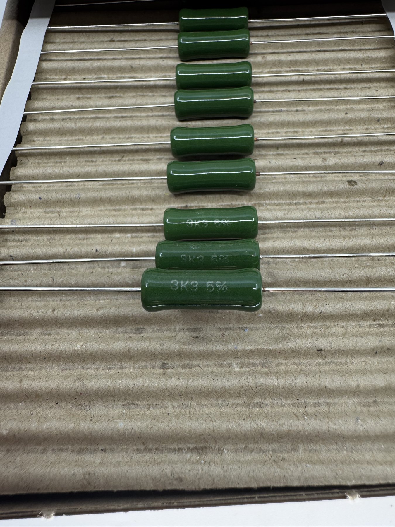 RESISTOR ALUMINUM HOUSE AND POWER MIX product photo 47