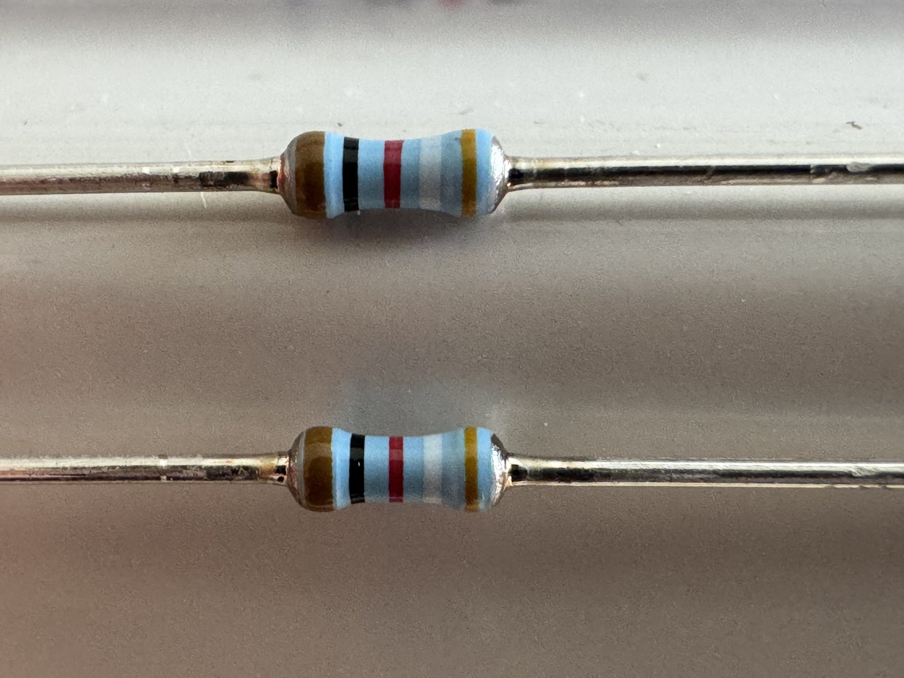 RESISTOR ALUMINUM HOUSE AND POWER MIX product photo 662