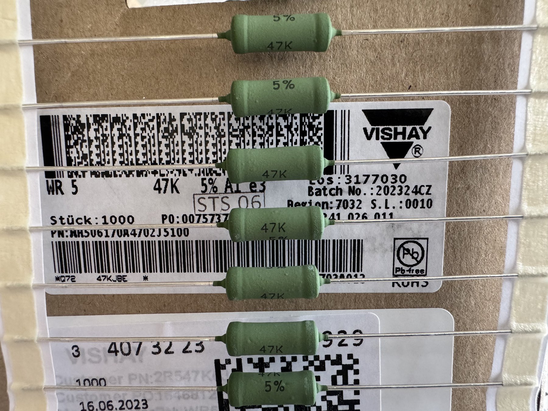 RESISTOR ALUMINUM HOUSE AND POWER MIX product photo 739