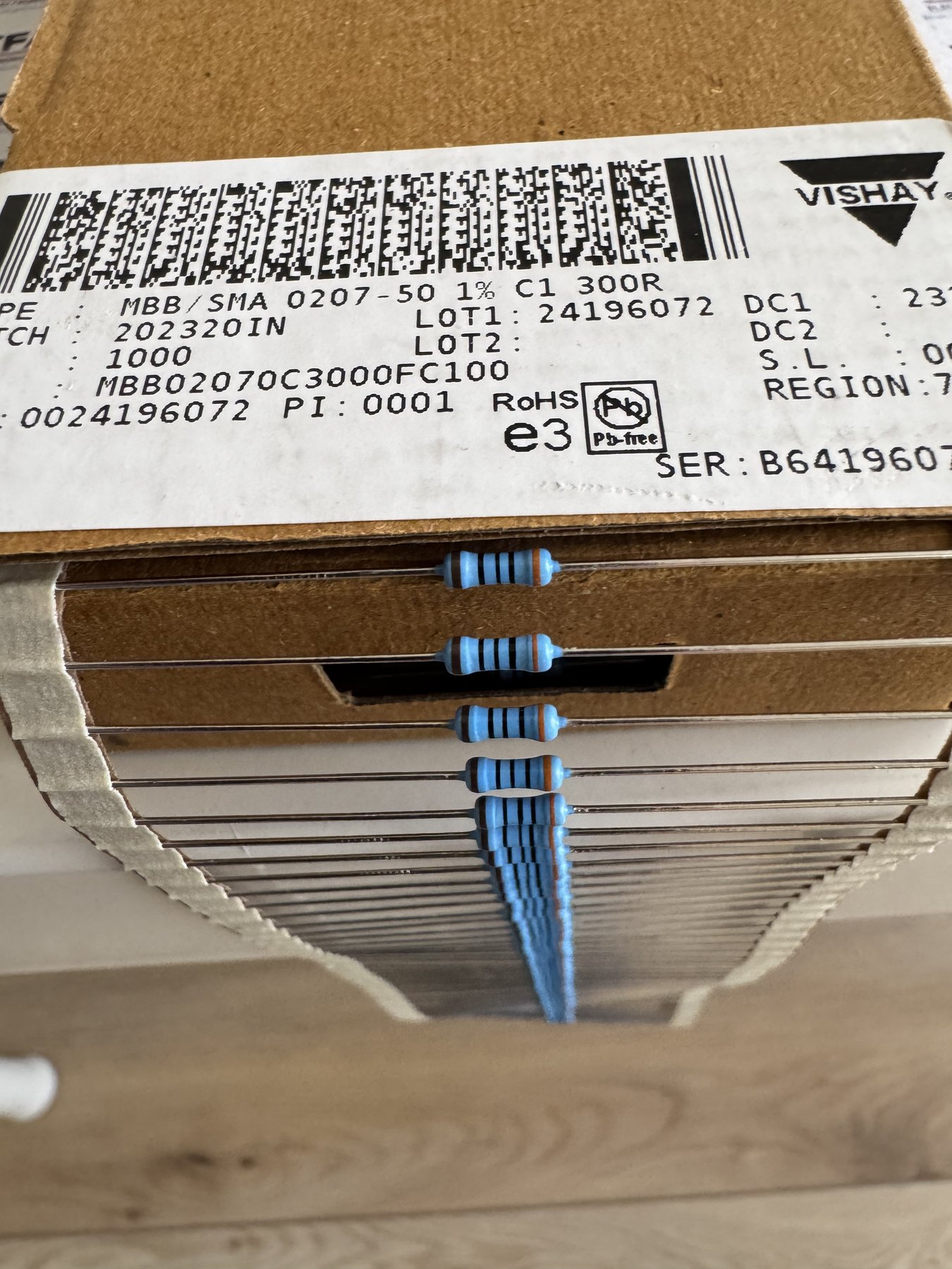RESISTOR ALUMINUM HOUSE AND POWER MIX product photo 847
