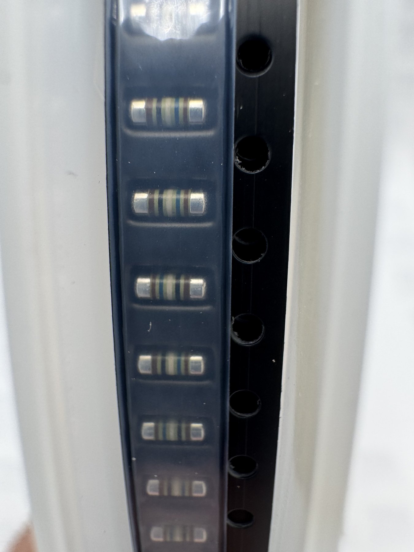 SMM02040C1690FB300 product photo 3
