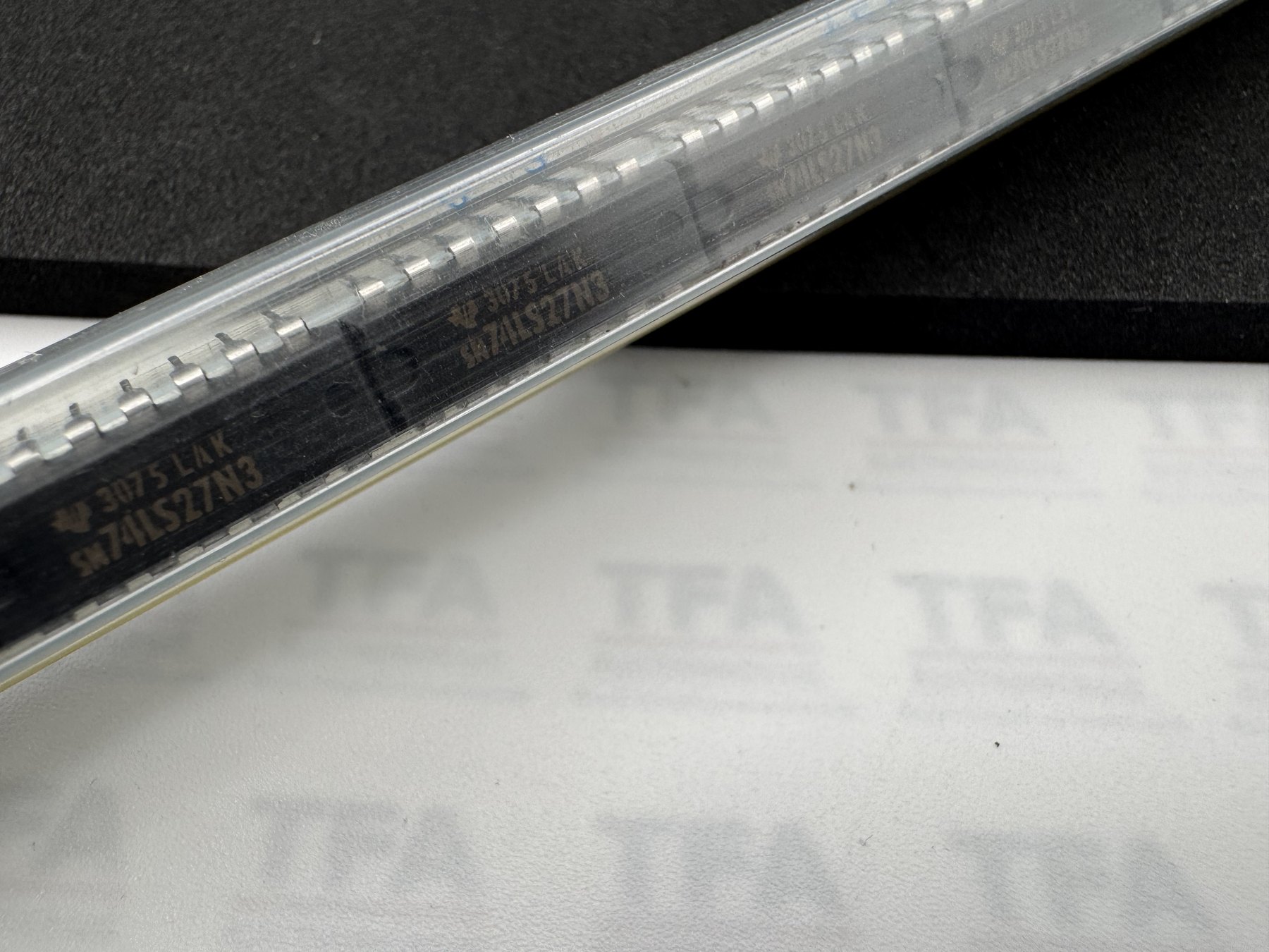 SN74LS27N3 product photo 2