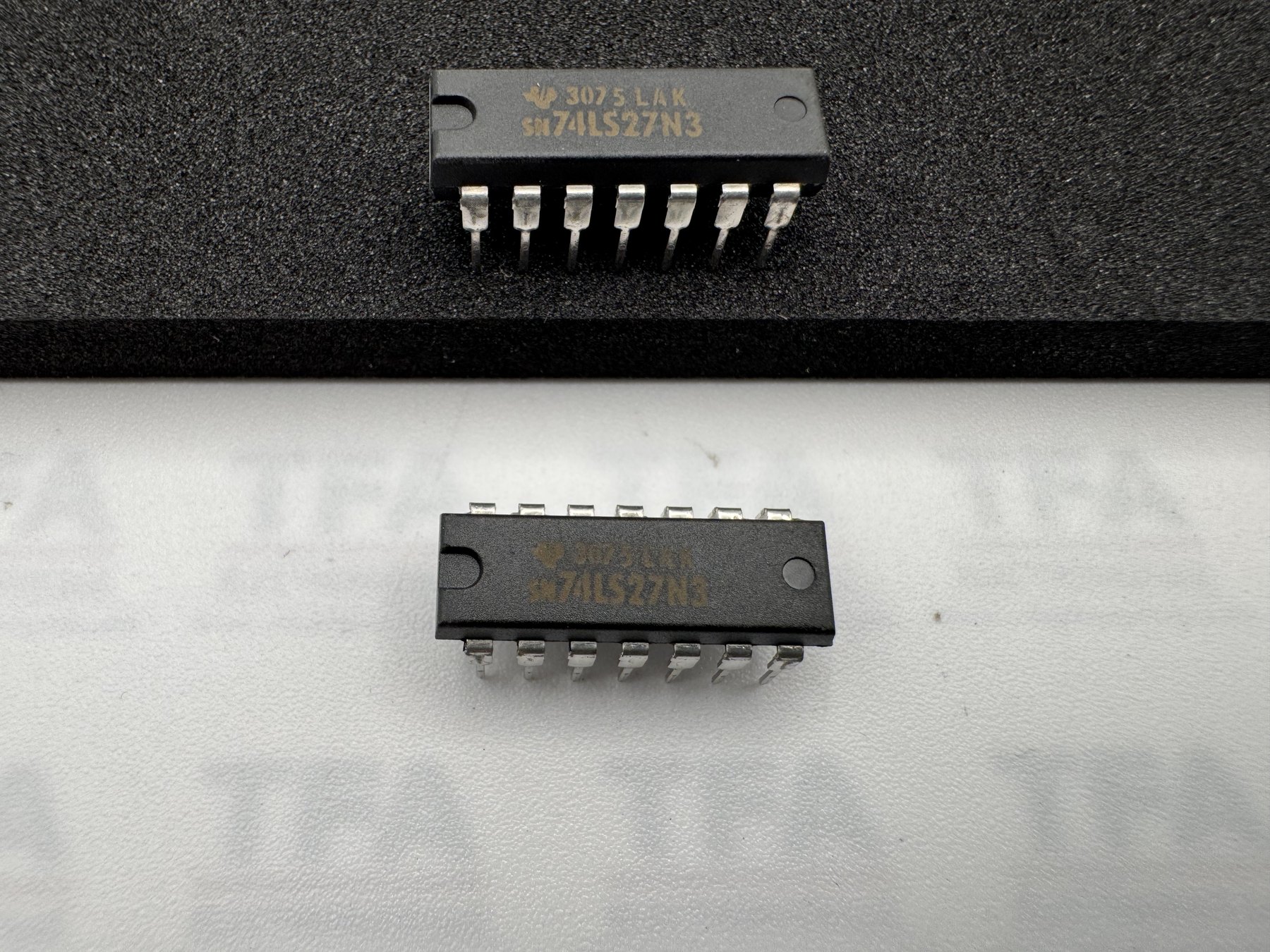SN74LS27N3 product photo 4