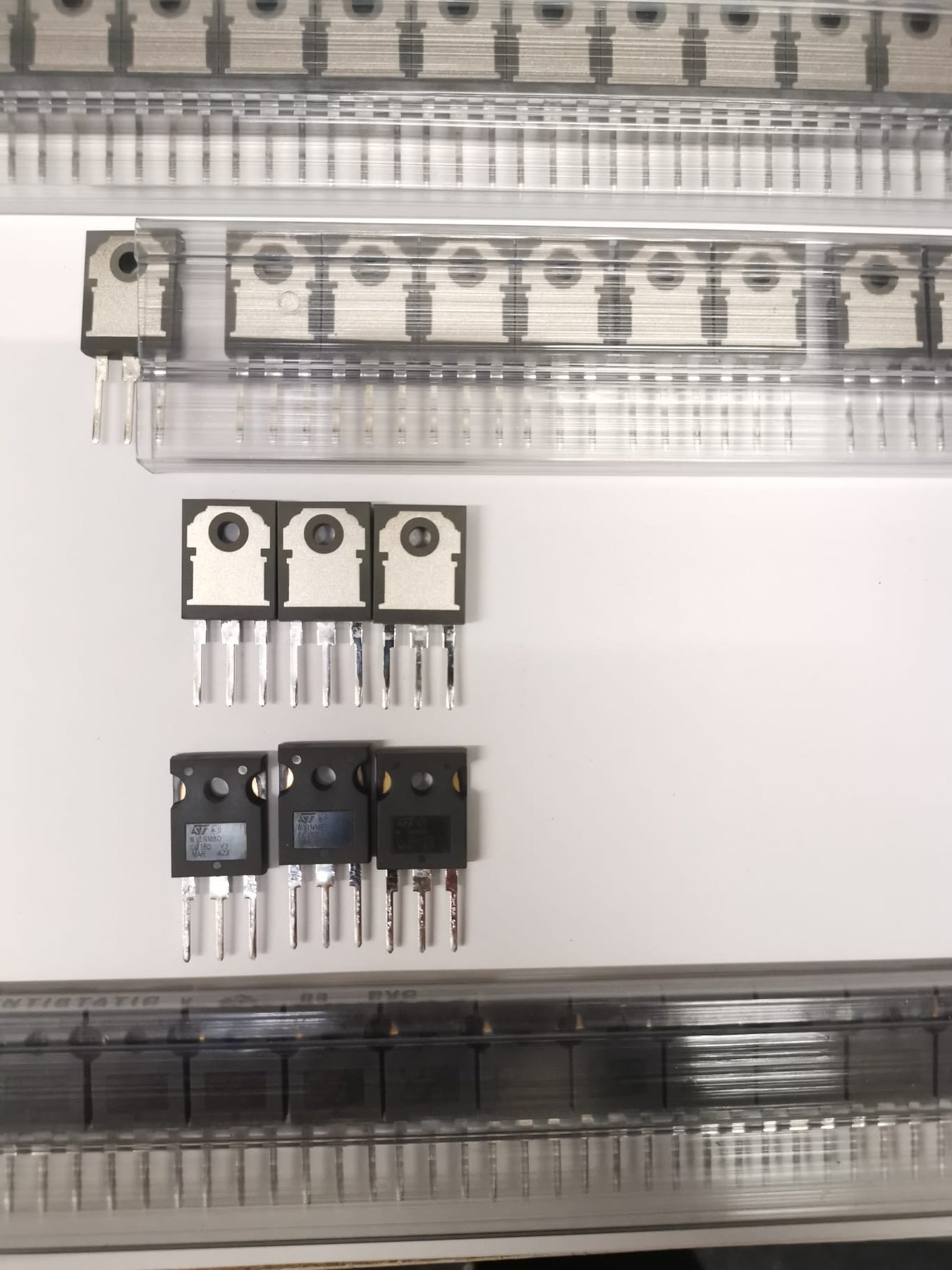 STW11NM80 product photo 21
