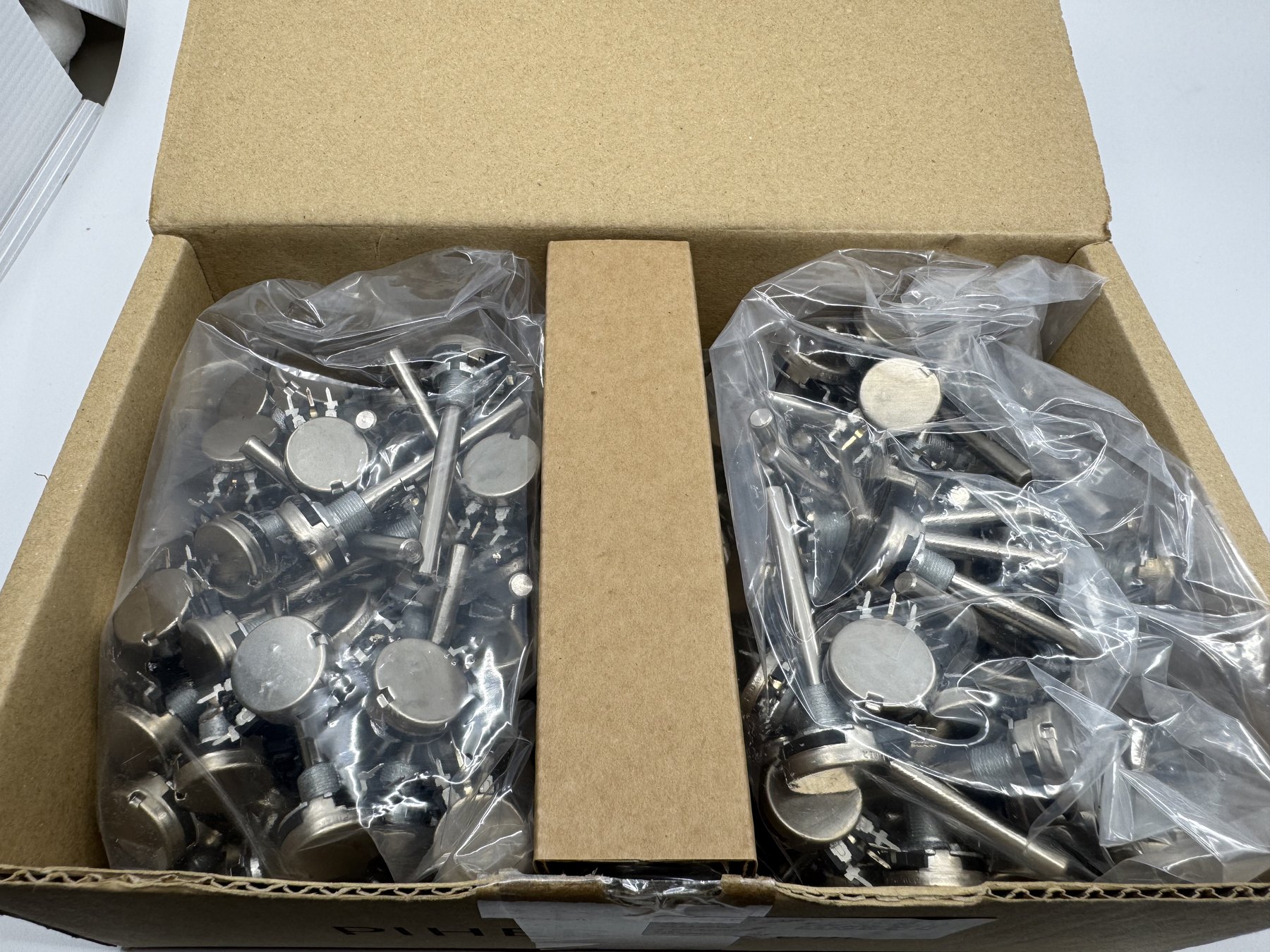 T21AH-M0607-254A2020 product photo 2